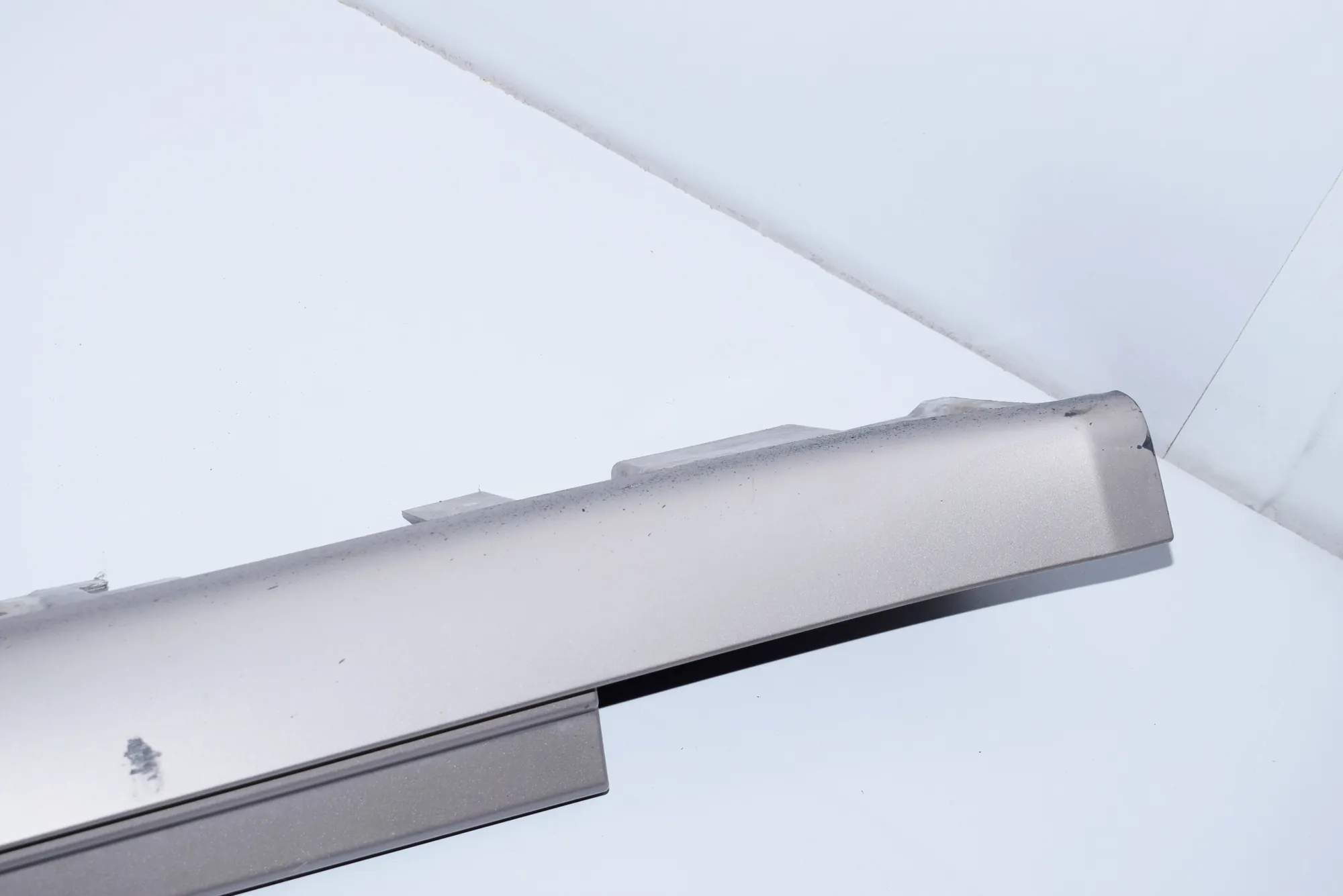 Left Side Plastic Sideskirt Cover – OEM 7207003 · BMW 7 (F01, F02) 730 d 2009 – 2