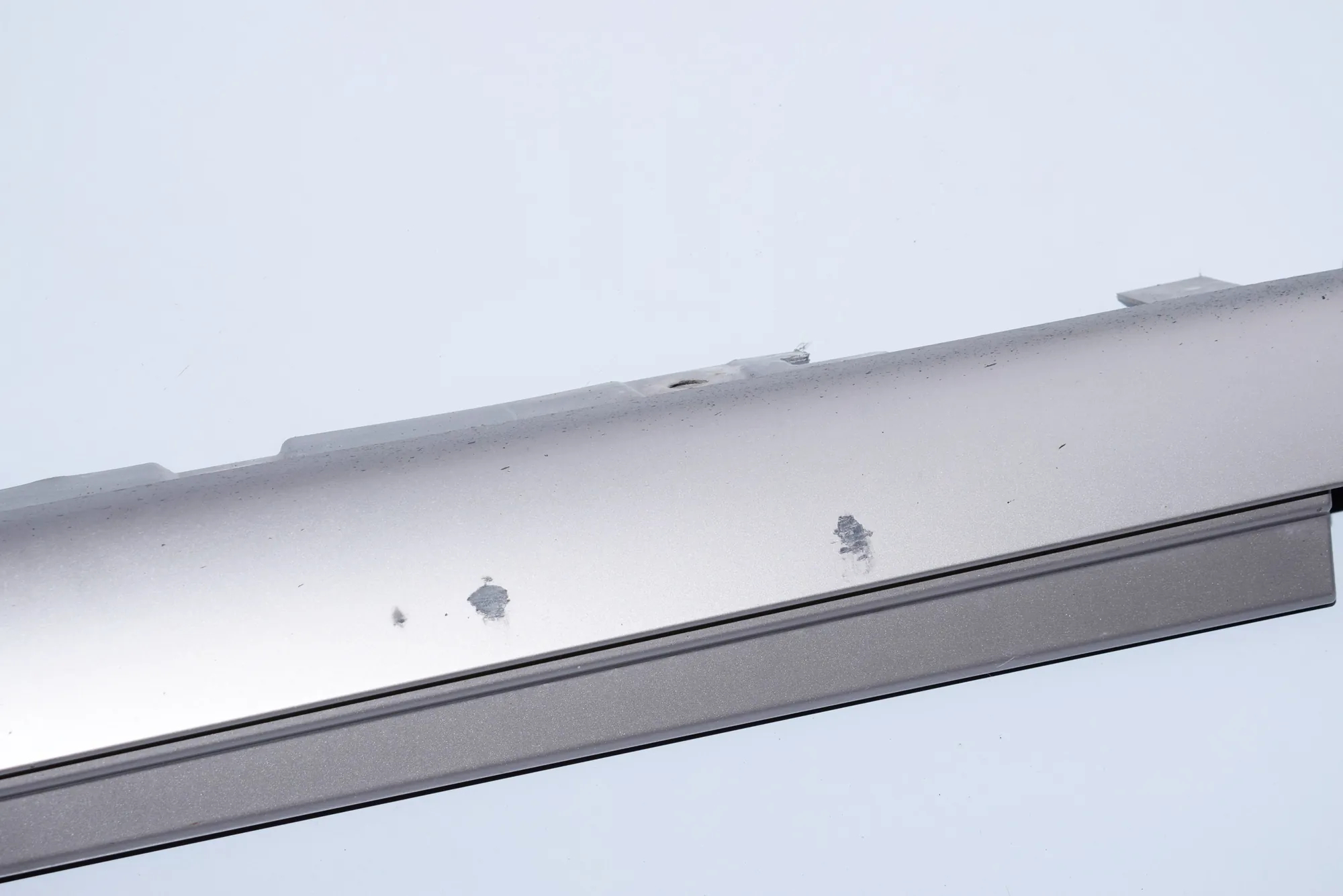 Left Side Plastic Sideskirt Cover – OEM 7207003 · BMW 7 (F01, F02) 730 d 2009 – 10