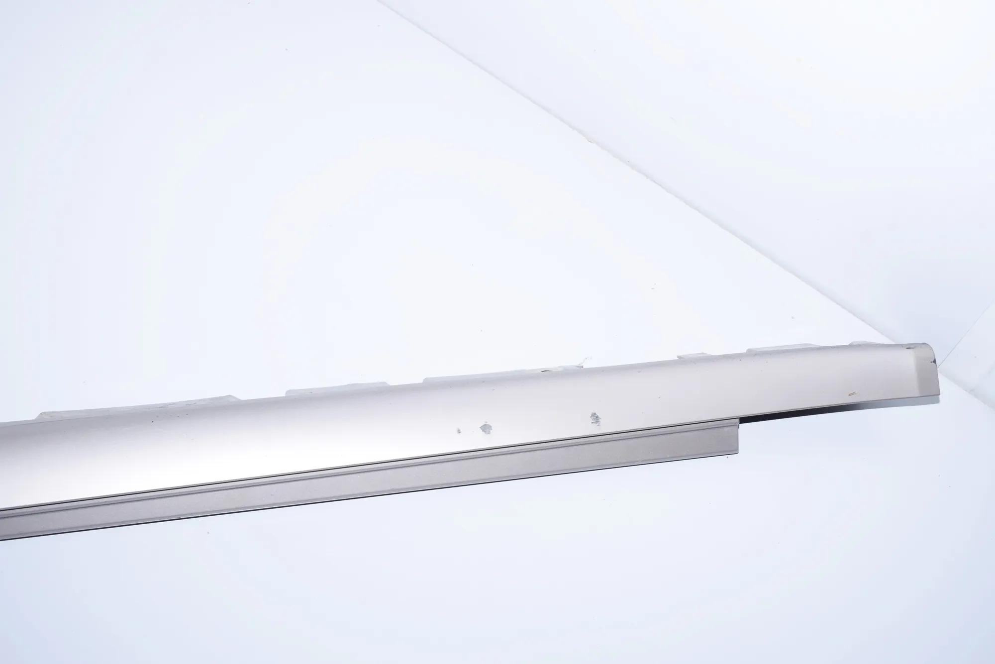 Left Side Plastic Sideskirt Cover – OEM 7207003 · BMW 7 (F01, F02) 730 d 2009 – 4