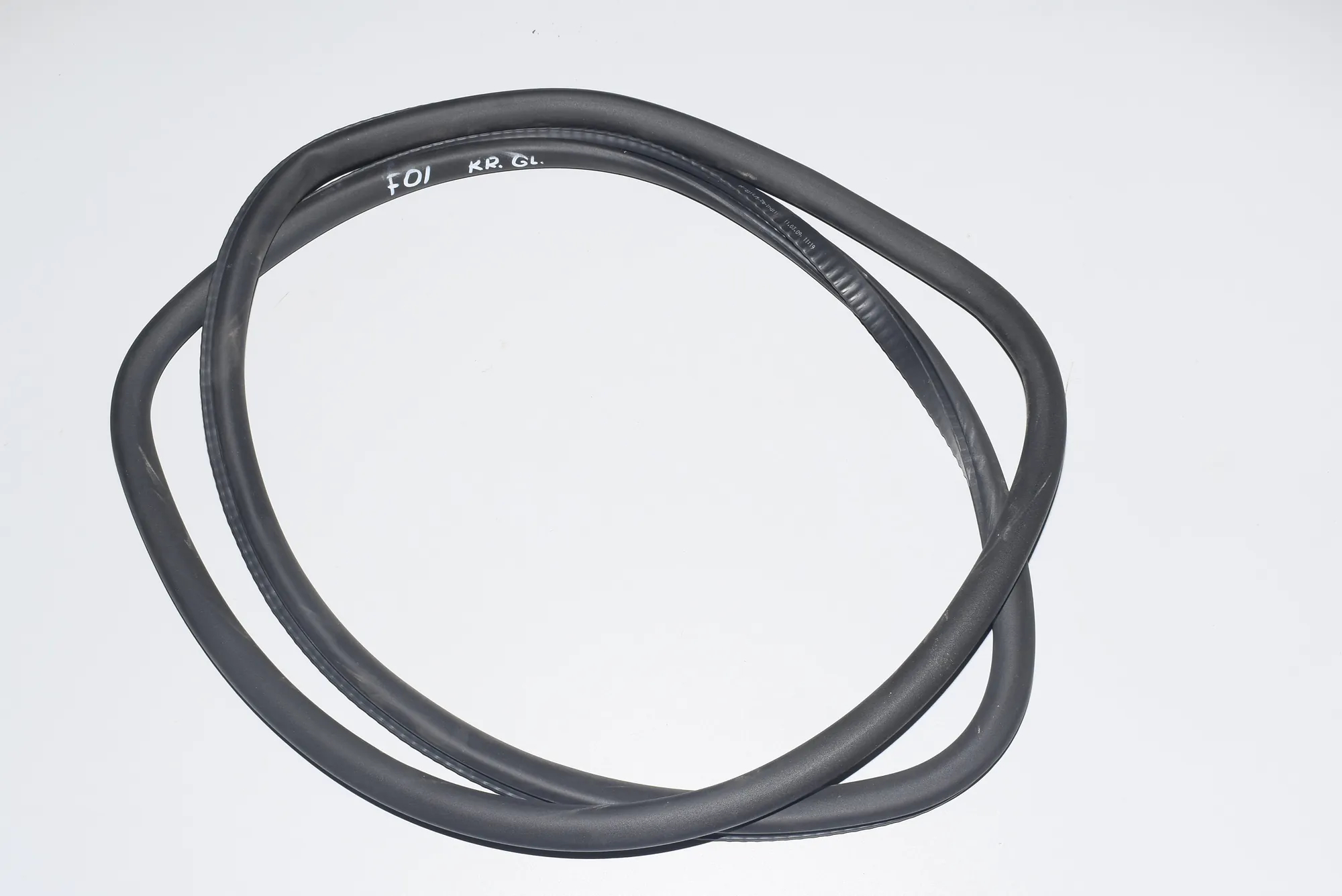 Rear Left Door Seal Rubber – OEM 7178029 · BMW 7 (F01, F02) 730 d 2009