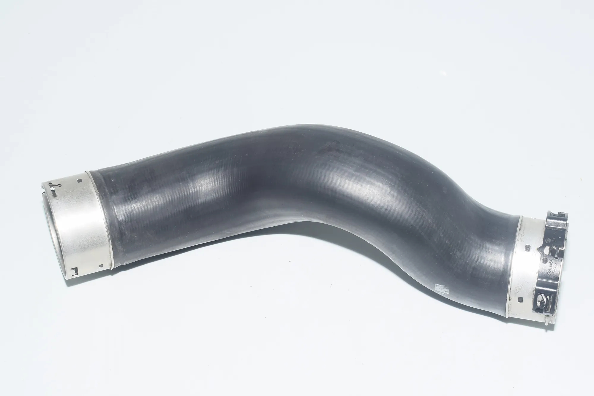 Right Side Intercooler Hose – OEM 8513848 · BMW 1 (F20) BMW 1 (F20) 2015 – 3