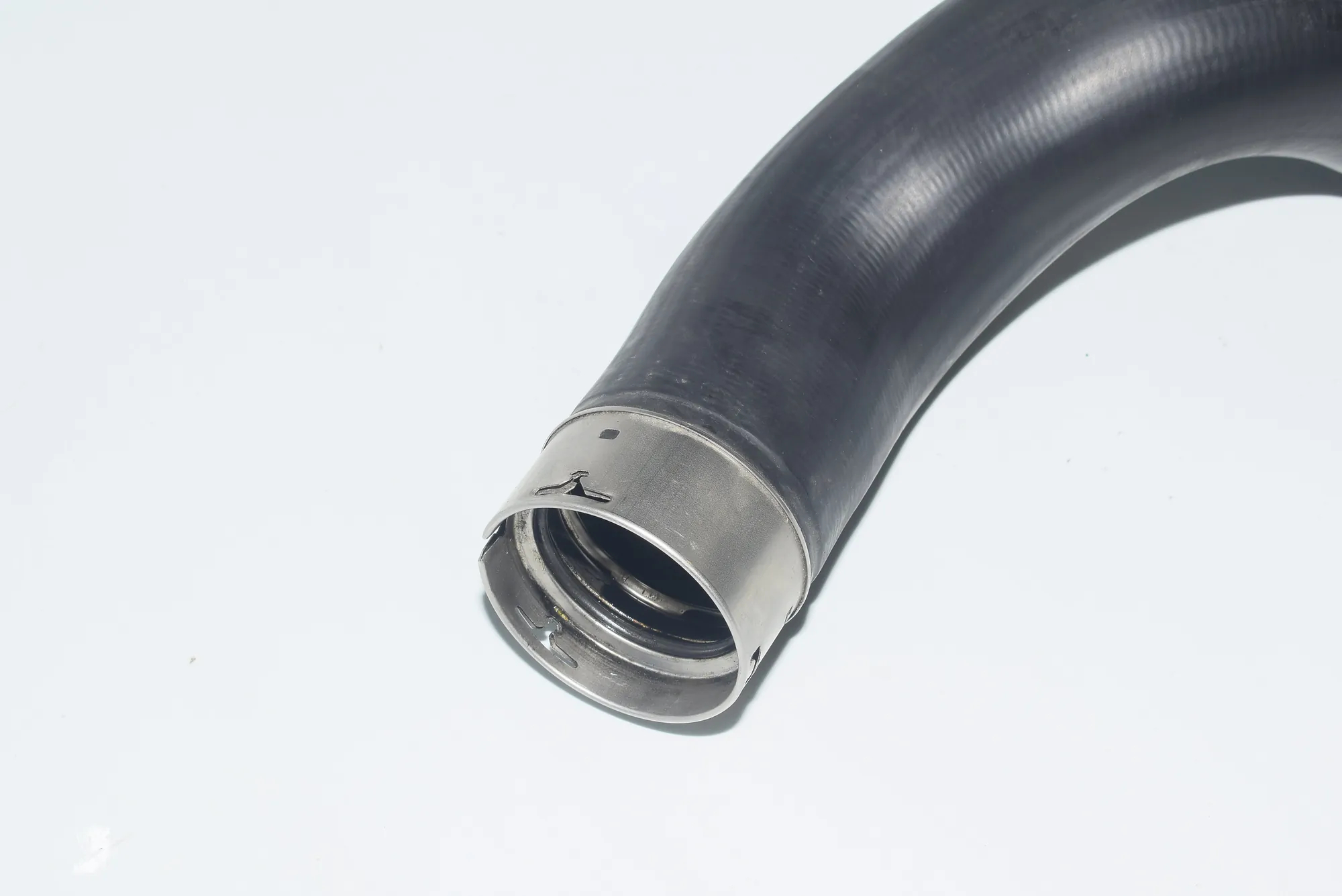 Right Side Intercooler Hose – OEM 8513848 · BMW 1 (F20) BMW 1 (F20) 2015 – 4