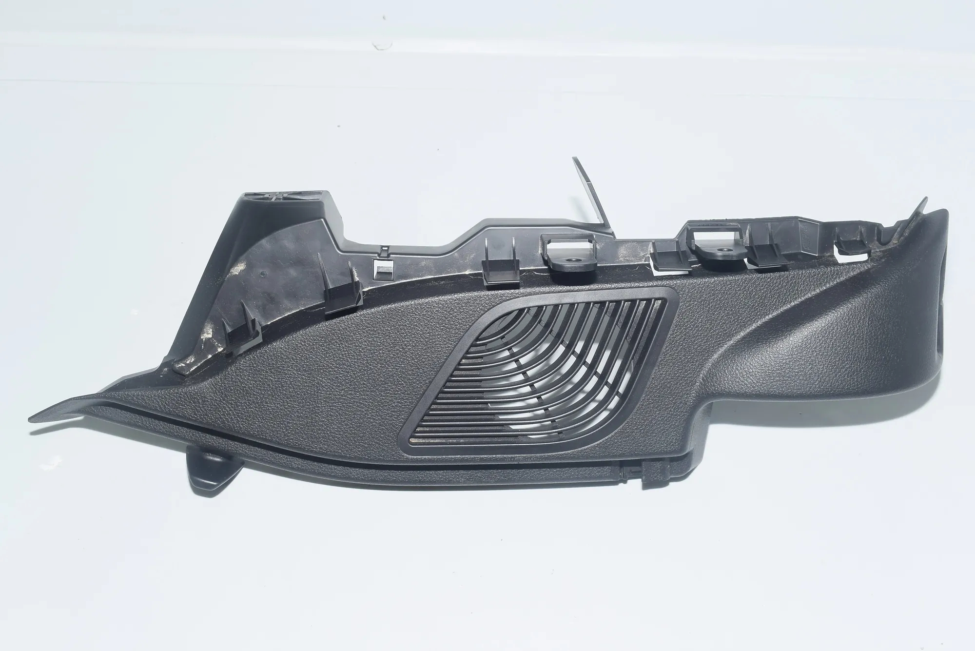 Other Interior Parts – OEM 7221043 · BMW 1 (F20) BMW 1 (F20) 2015