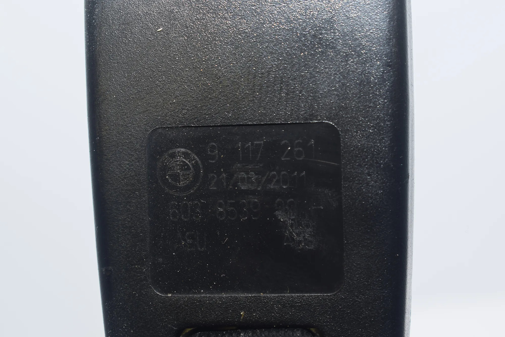 Rear Right Seat Buckle – OEM 9117261 · BMW 1 Coupe (E82) 123 d 2011 – 5