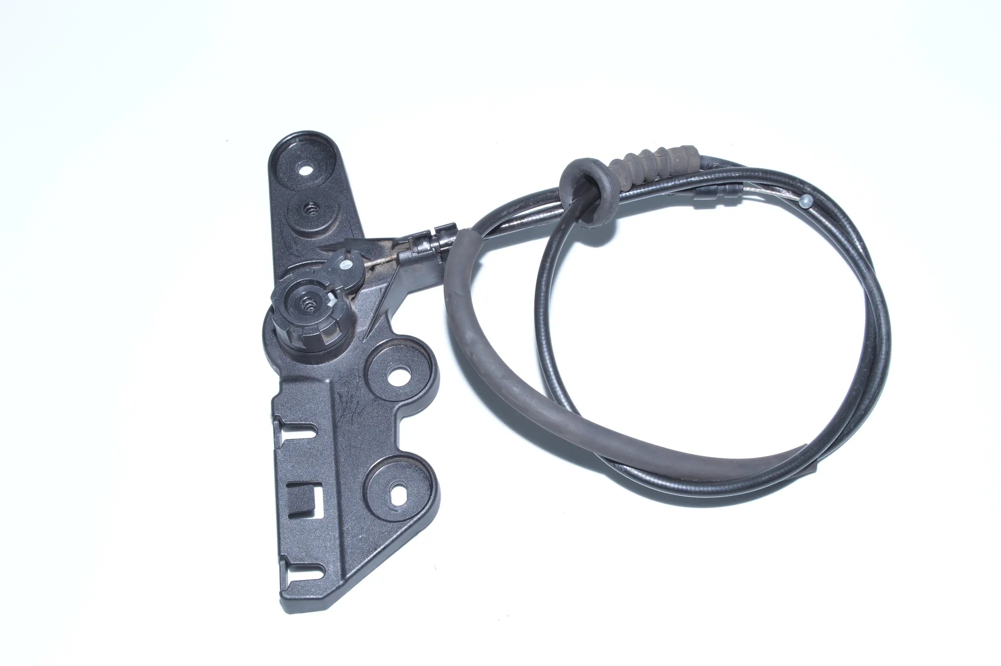 Bonnet Lock Cable – OEM 7221914 · BMW 3 (F30, F80) 320 d 2012 – 2