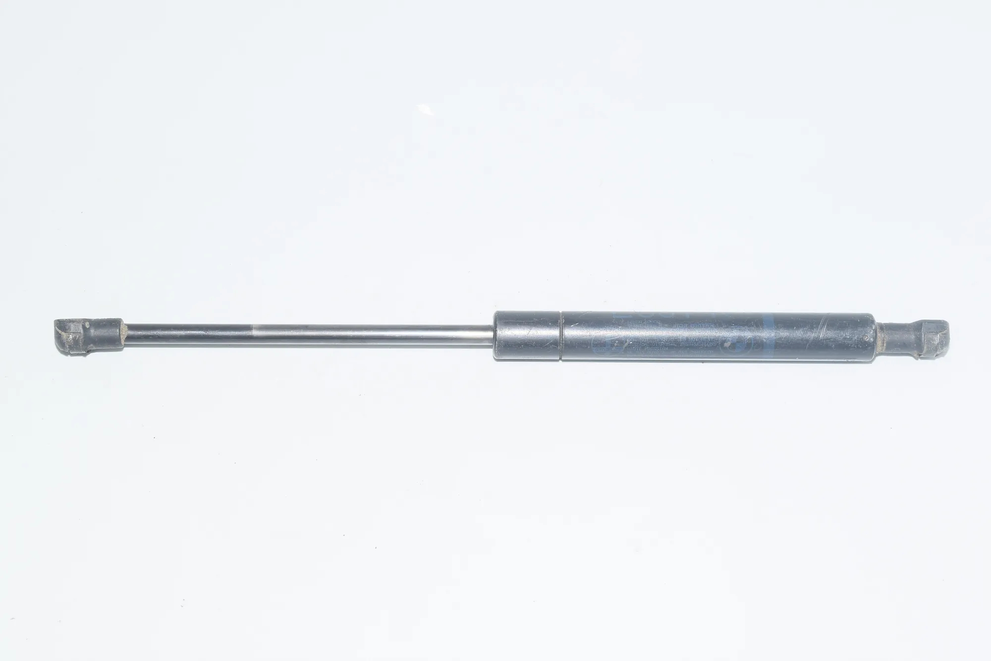 Front Left Bonnet Strut – OEM 8174866 · BMW 5 (E39) BMW 5 (E39) 2000 – 2