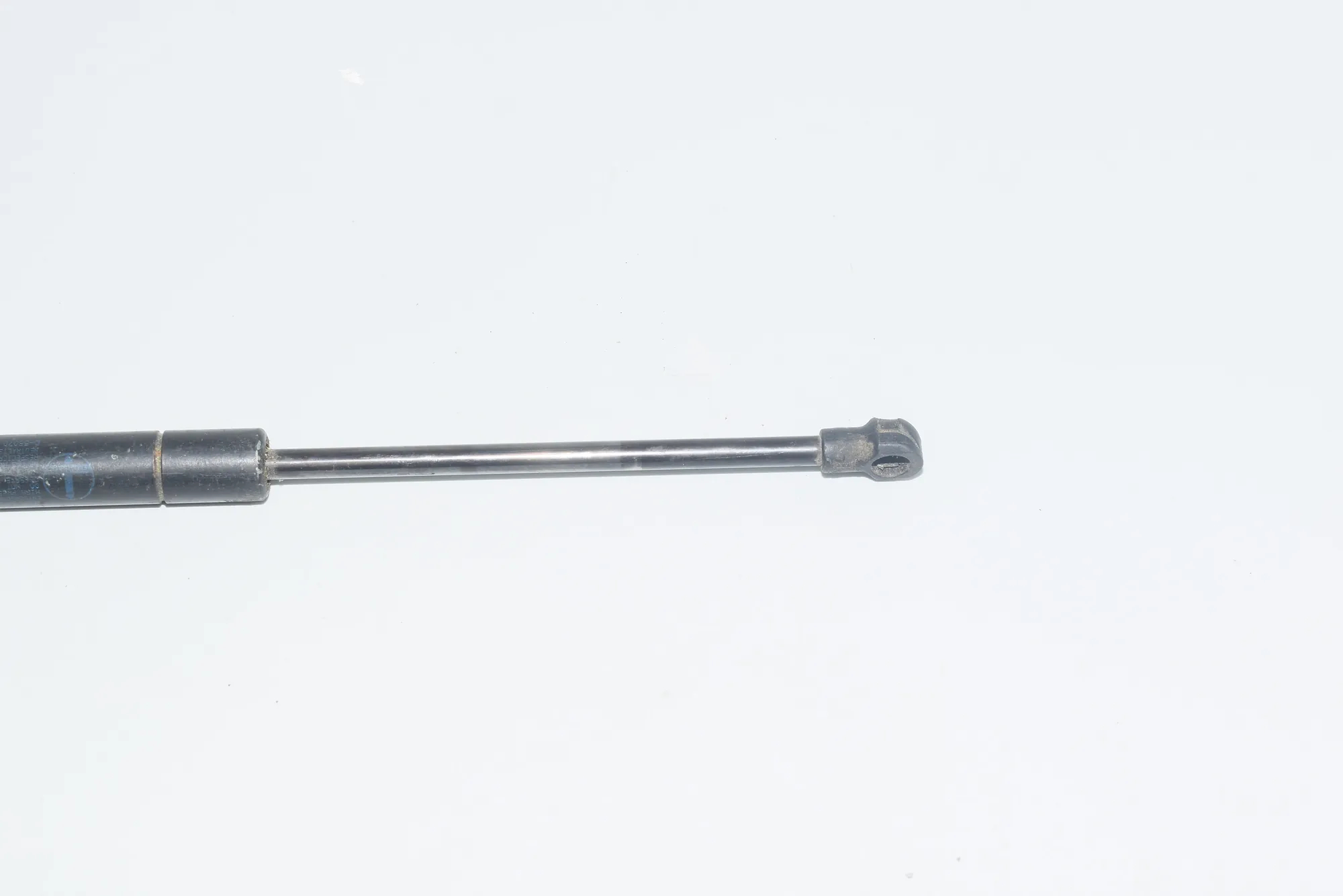 Front Right Bonnet Strut – OEM 8174866 · BMW 5 (E39) BMW 5 (E39) 2000 – 2