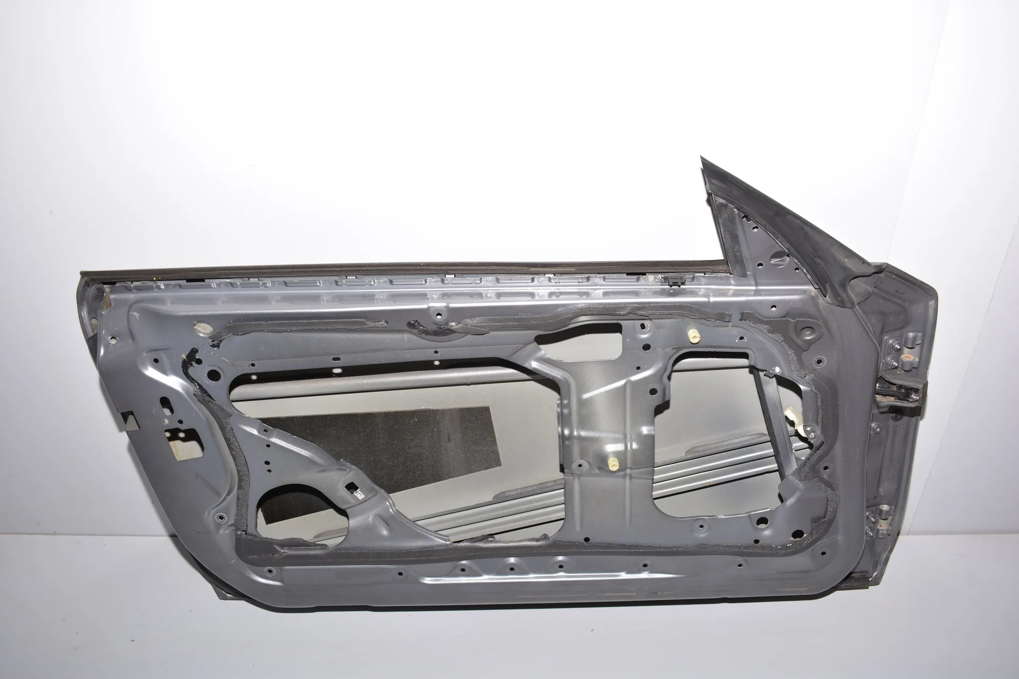 Front Left Door · BMW 1 (E81) 118 d 2008 – 2