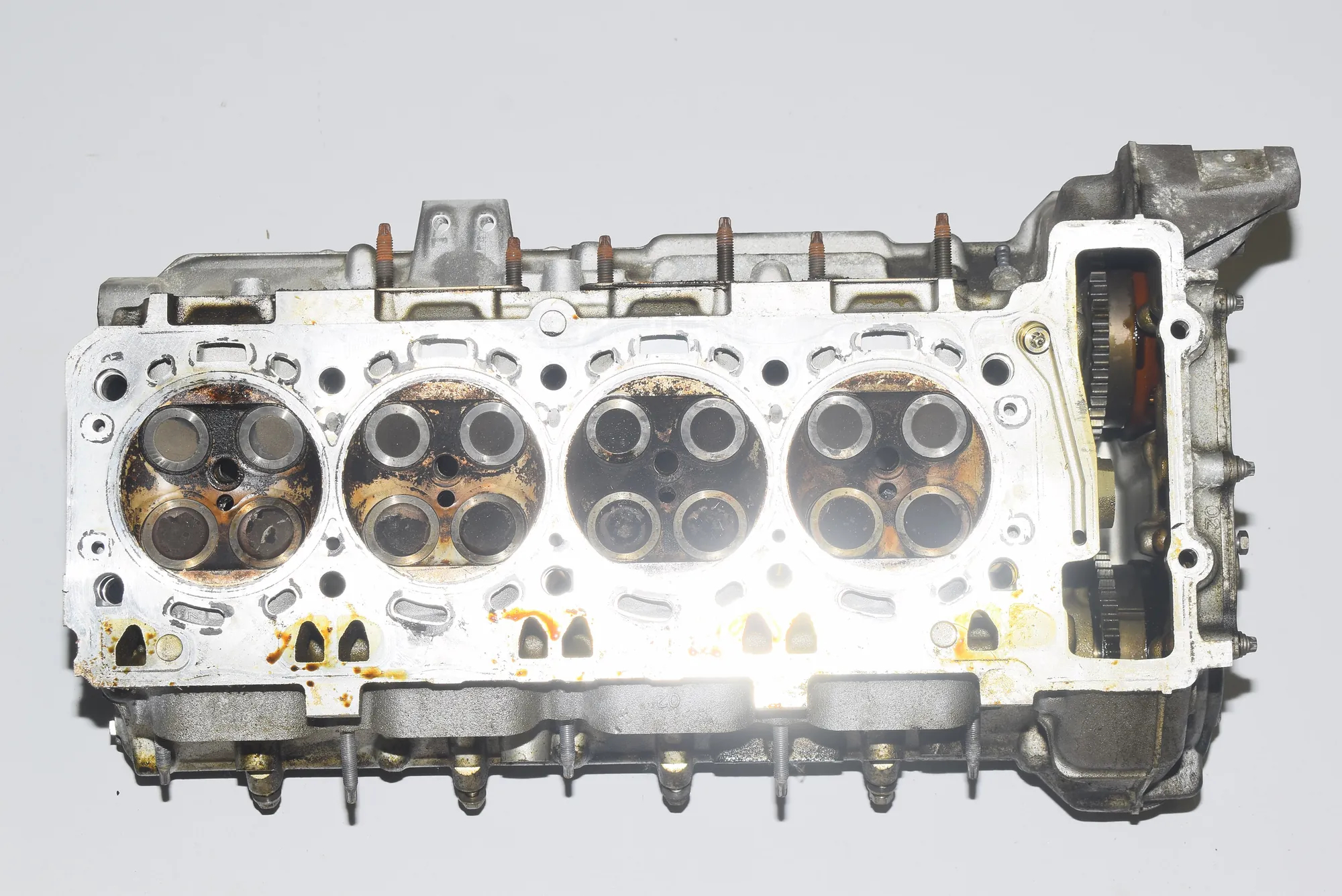 Engine Cylinder Head – OEM 7573940 · BMW 7 (F01, F02) BMW 7 (F01, F02) 750 i 2008 – 5