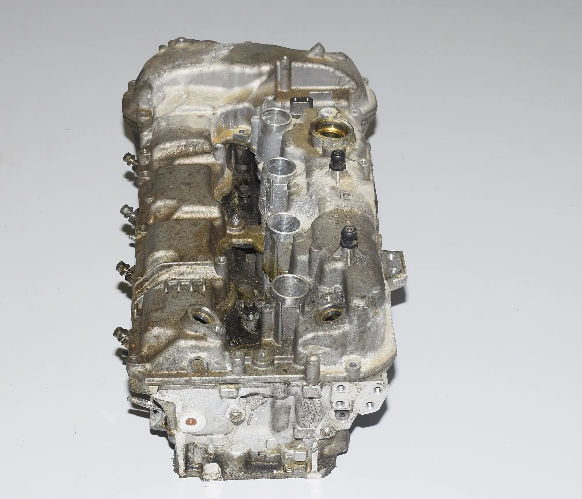 Engine Cylinder Head – OEM 7573940 · BMW 7 (F01, F02) BMW 7 (F01, F02) 750 i 2008 – 3