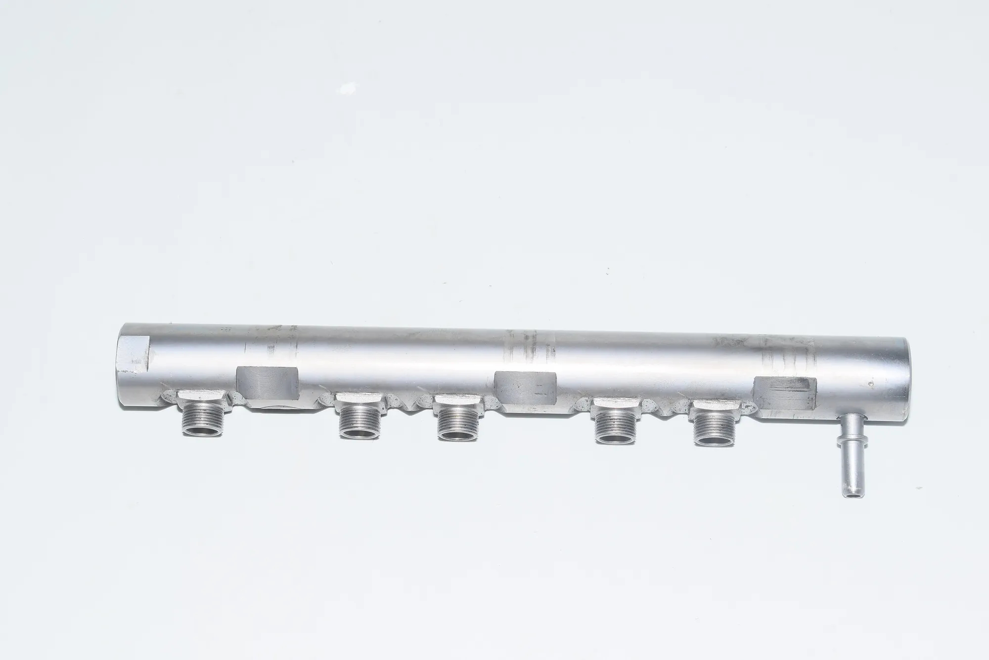 Fuel Rail – OEM 0445214183 · BMW 3 (E90) BMW 3 (E90) 2005 – 2