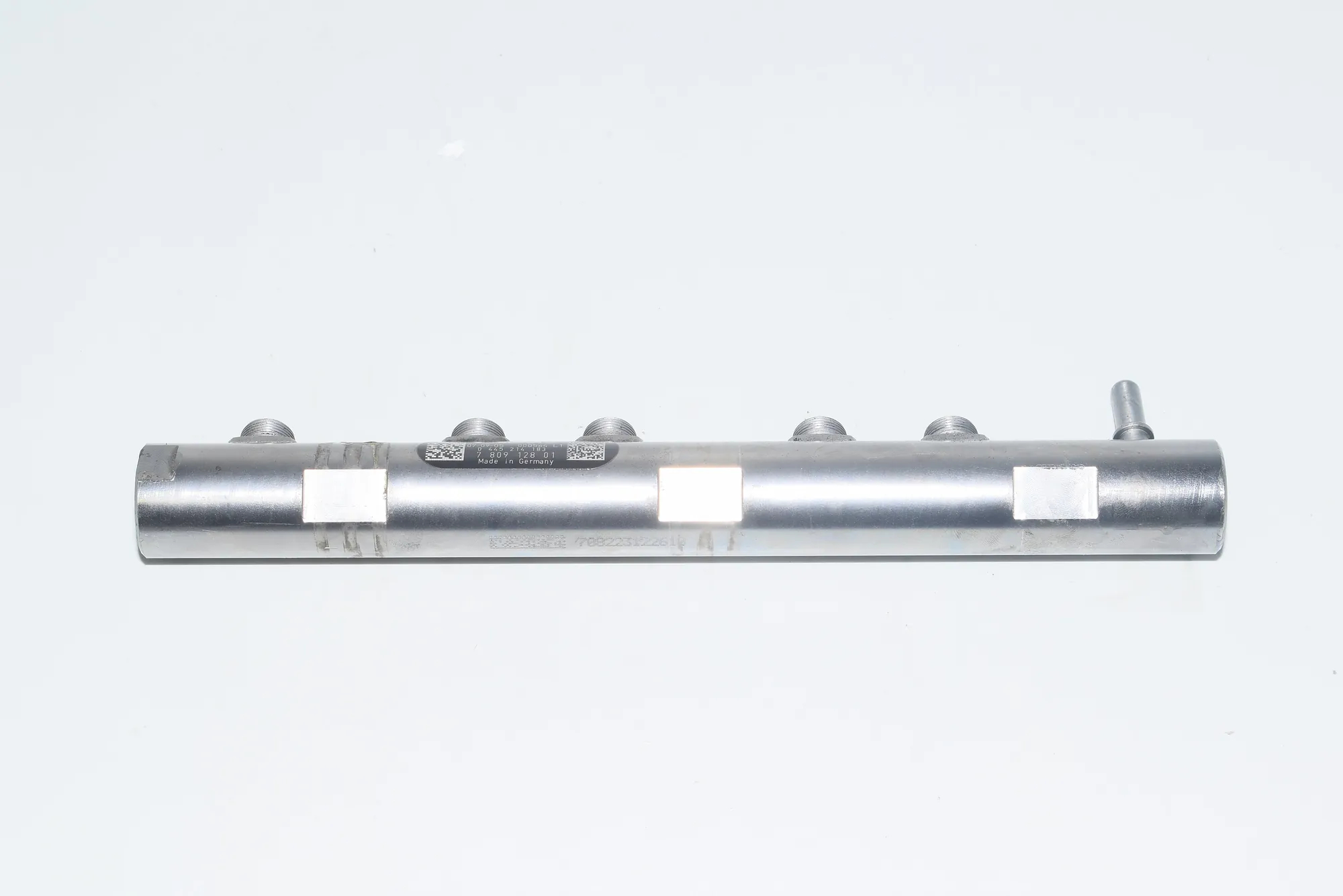 Fuel Rail – OEM 0445214183 · BMW 3 (E90) BMW 3 (E90) 2005 – 3