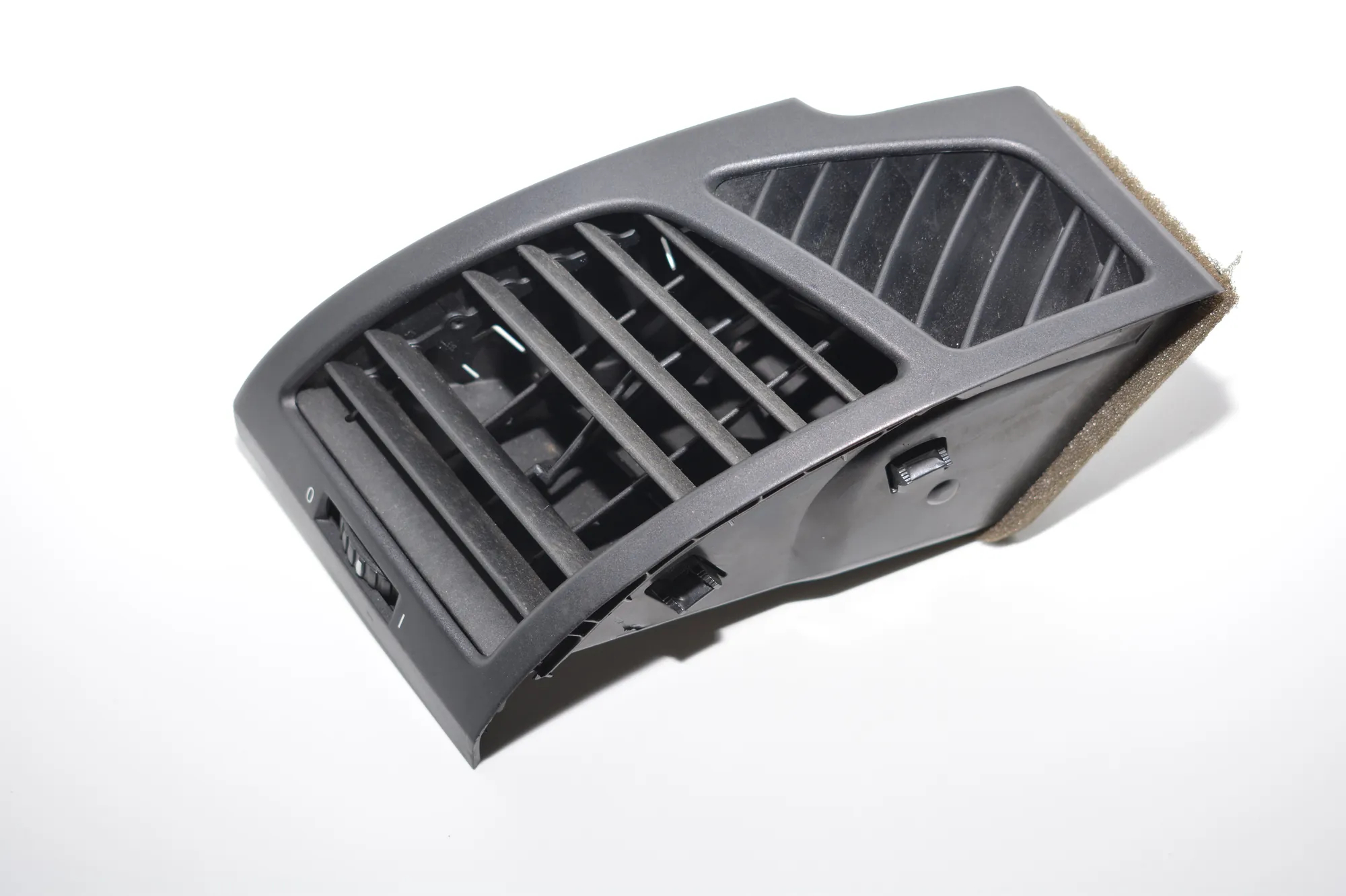 Dashboard Air Vents – OEM 7059187 · BMW 1 (E87) 118 d 2008 – 3