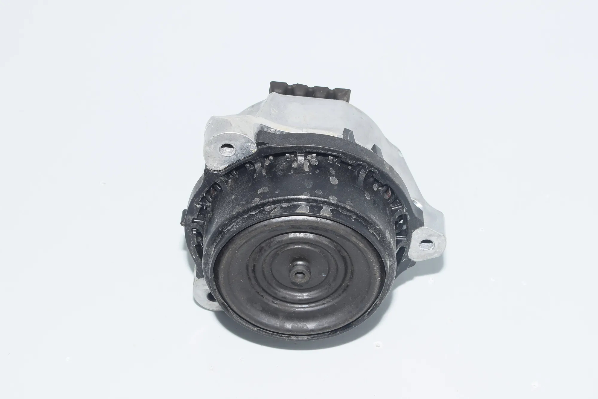 Left Side Engine Mount – OEM 6866155 · BMW 7 (G11, G12) BMW 7 (G11, G12) M 760 Li xDrive 2016 – 3