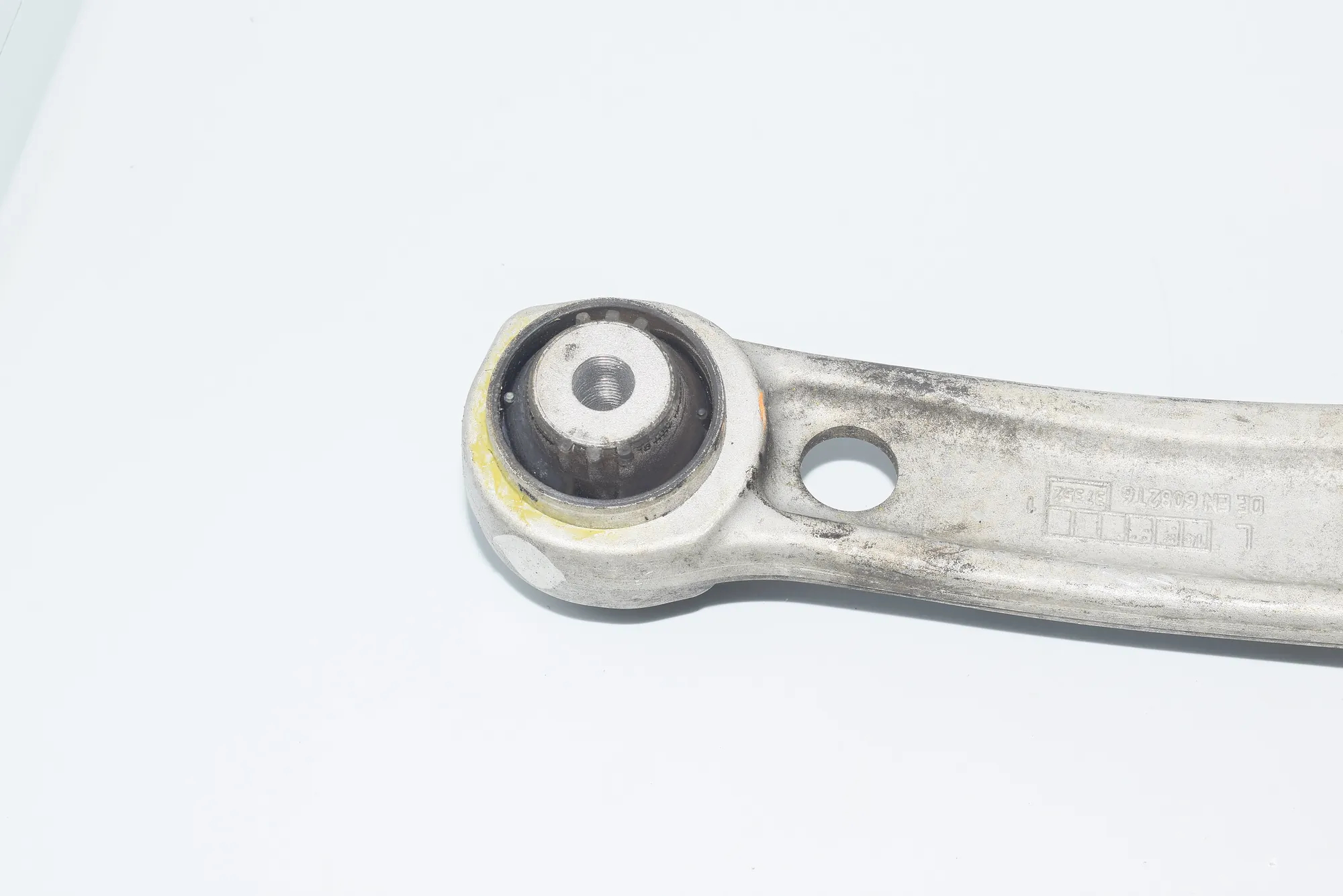 Front Left Straight Control Arm – OEM 6871543 · BMW 7 (G11, G12) BMW 7 (G11, G12) M 760 Li xDrive 2016 – 3