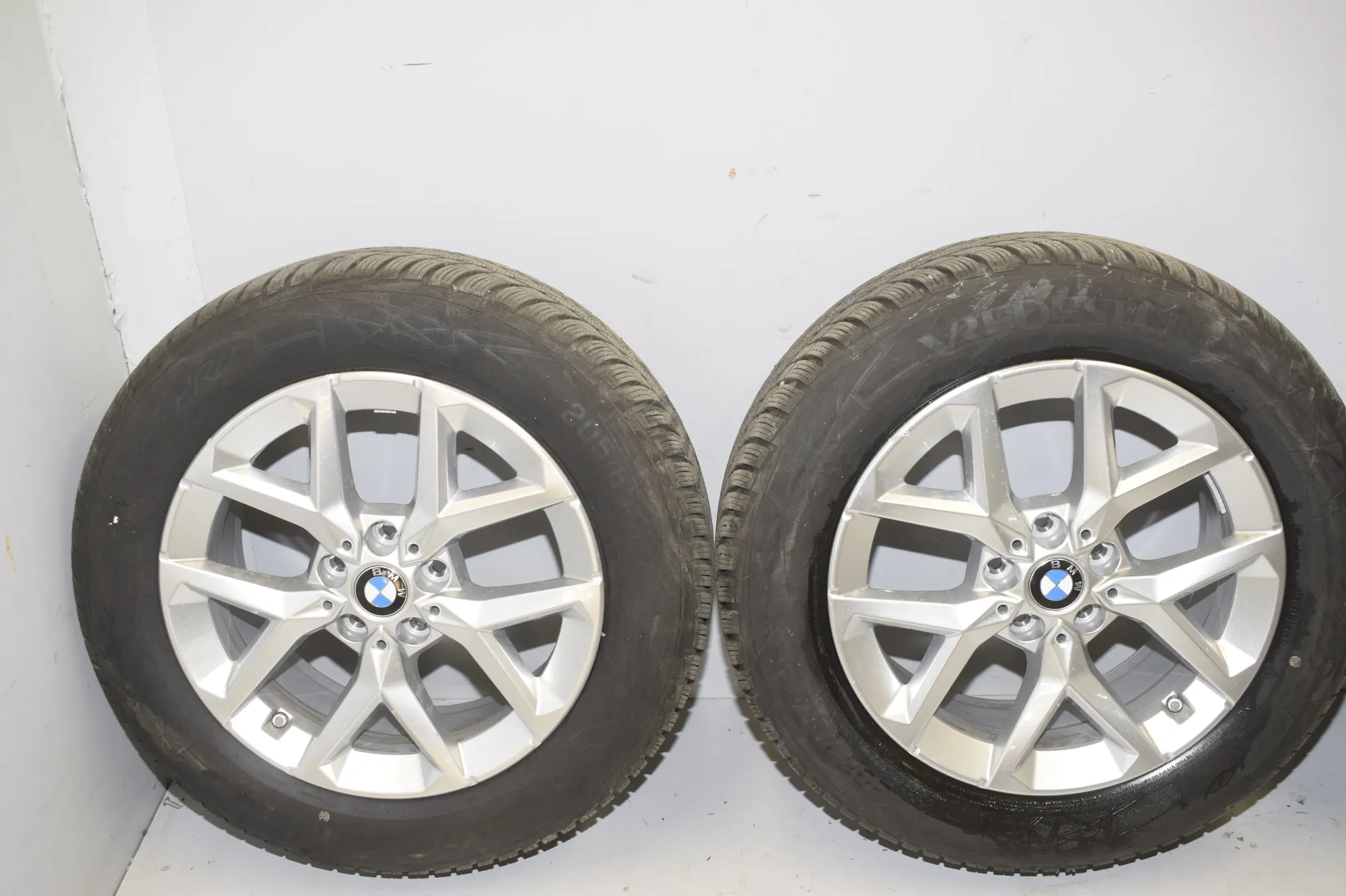 Alloy Wheel Set – OEM 6898299 · BMW iX1 (U11 BEV) BMW iX1 (U11 BEV) xDrive 30 2023 – 3