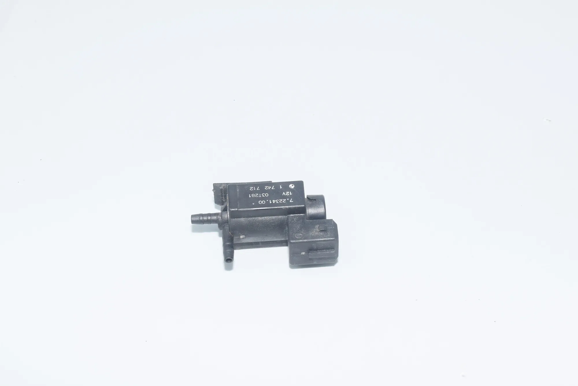 Solenoid Valve – OEM 1742712 · BMW 5 Touring (E39) 525 d 2003 – 2