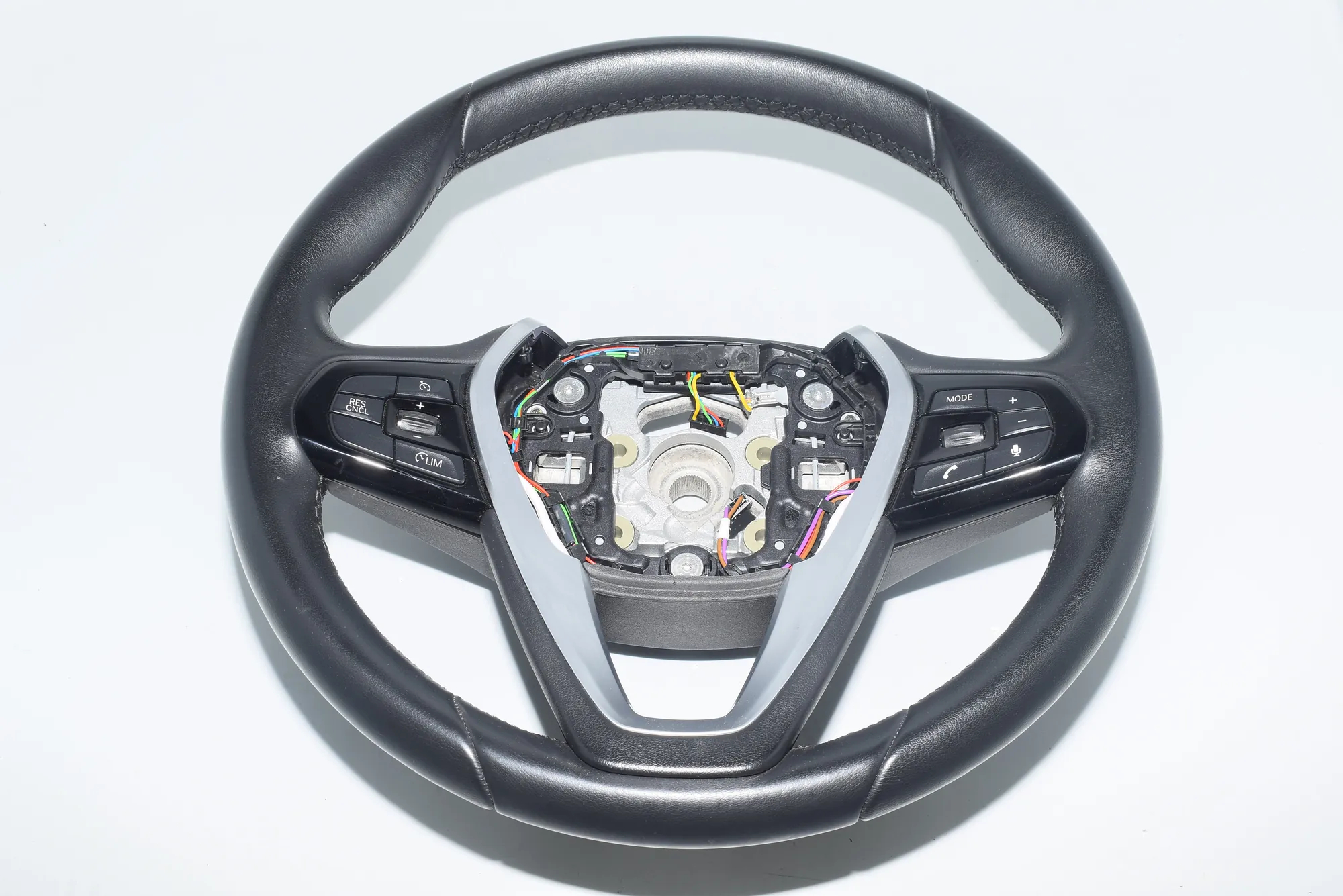 Steering Wheel – OEM NA · BMW 5 (G30) BMW 5 (G30) 2016