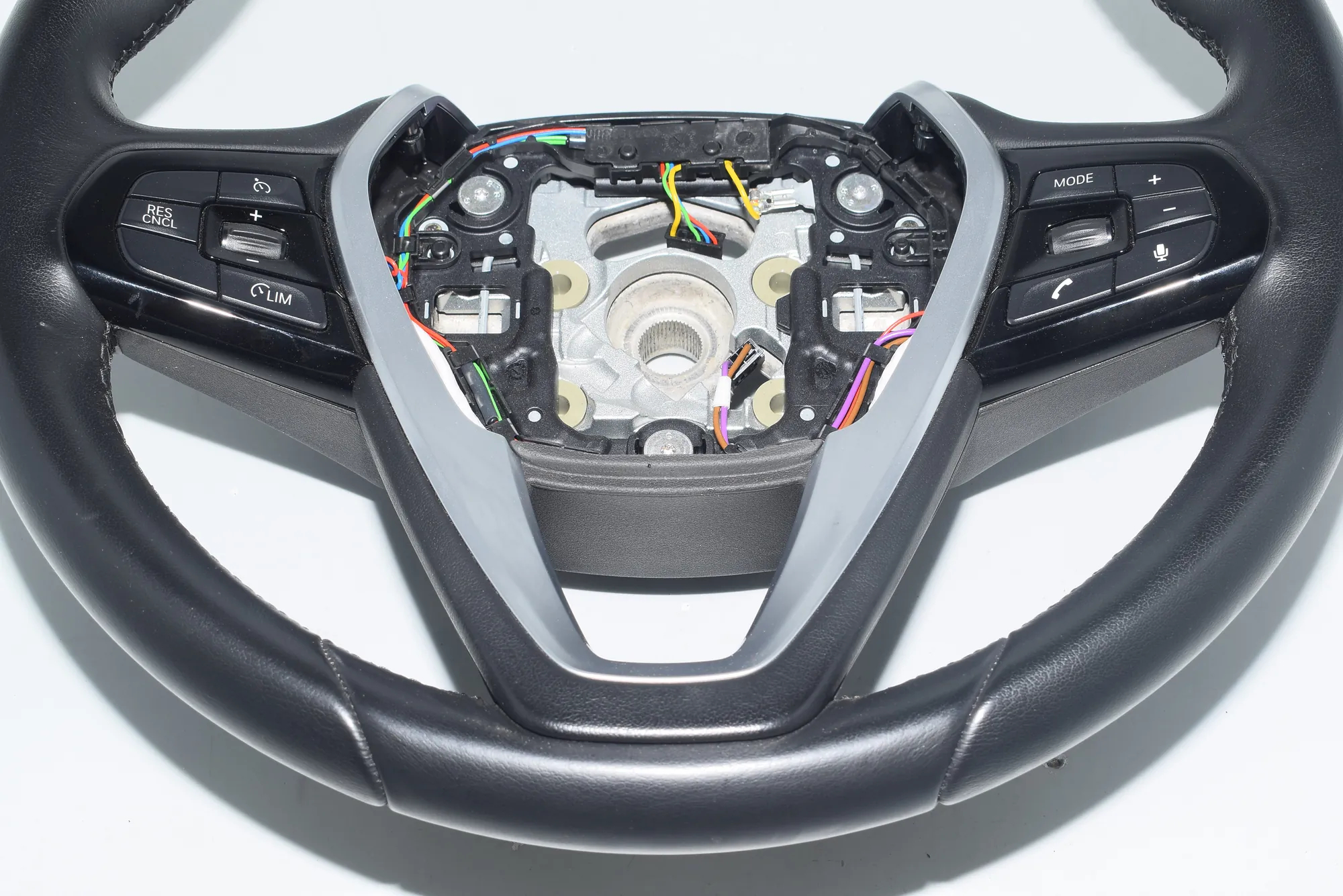 Steering Wheel – OEM NA · BMW 5 (G30) BMW 5 (G30) 2016 – 3
