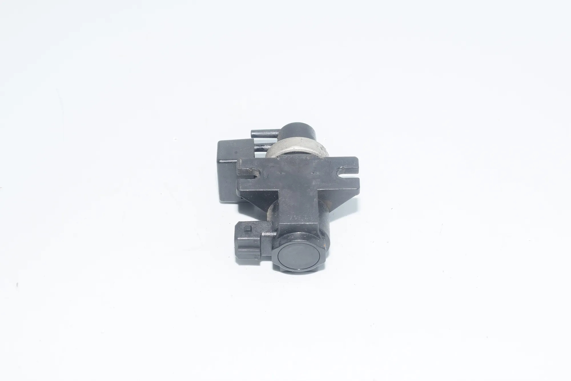 Solenoid Valve – OEM 2247906 · BMW 5 Touring (E39) 525 d 2002 – 5