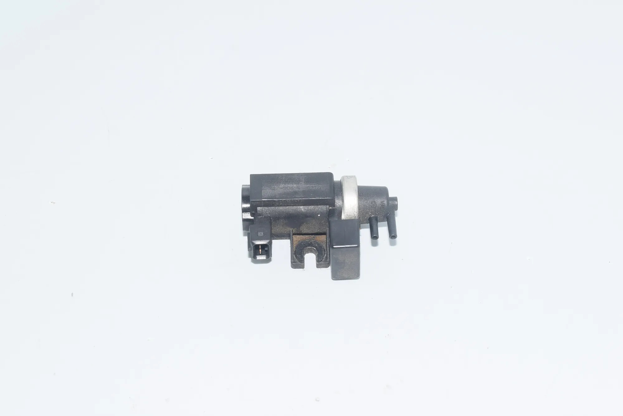 Solenoid Valve – OEM 2247906 · BMW 5 Touring (E39) 525 d 2002