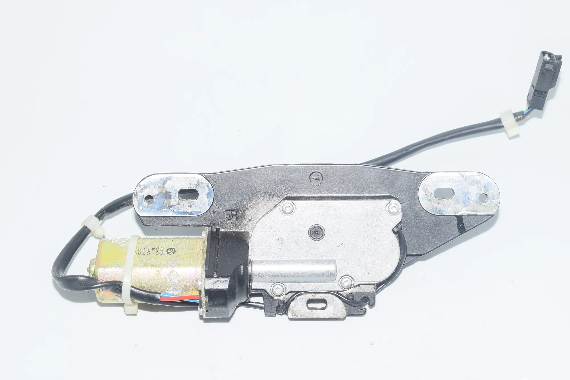 Tailgate Boot Lock – OEM 8362371 · BMW 5 Touring (E39) 525 d 2002 – 2