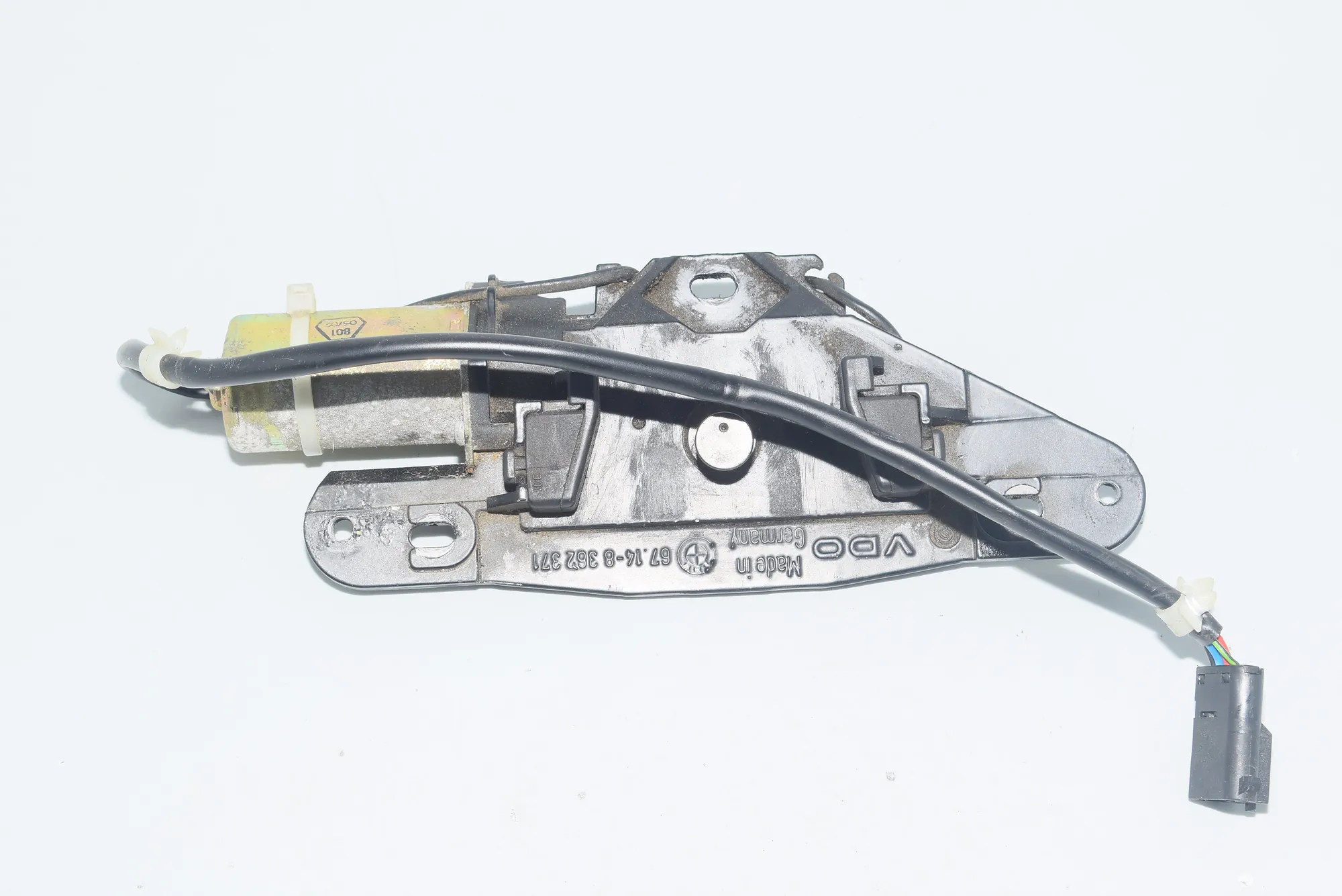 Tailgate Boot Lock – OEM 8362371 · BMW 5 Touring (E39) 525 d 2002 – 4