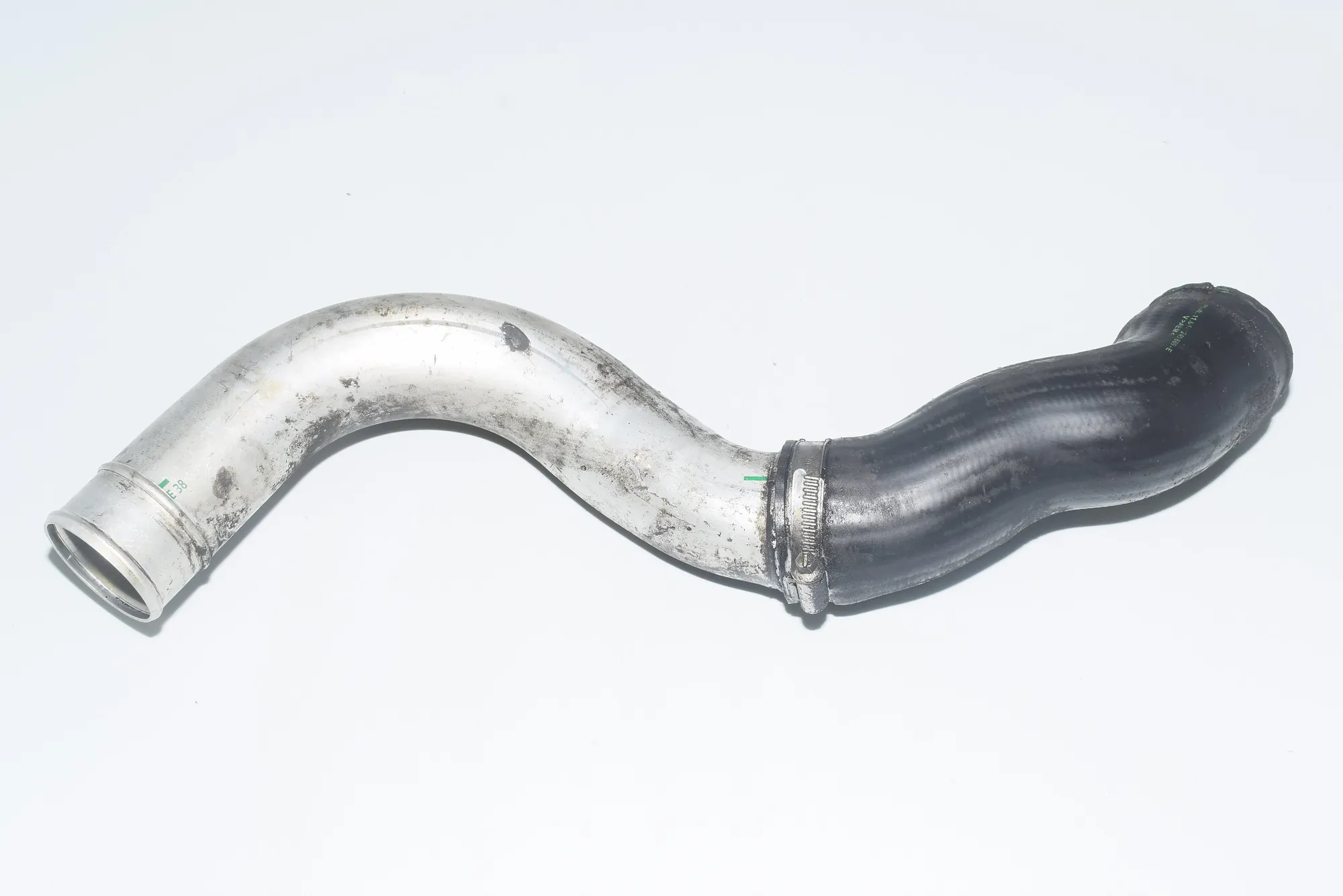 Right Side Intercooler Hose – OEM 2249669 · BMW 5 Touring (E39) 525 d 2002