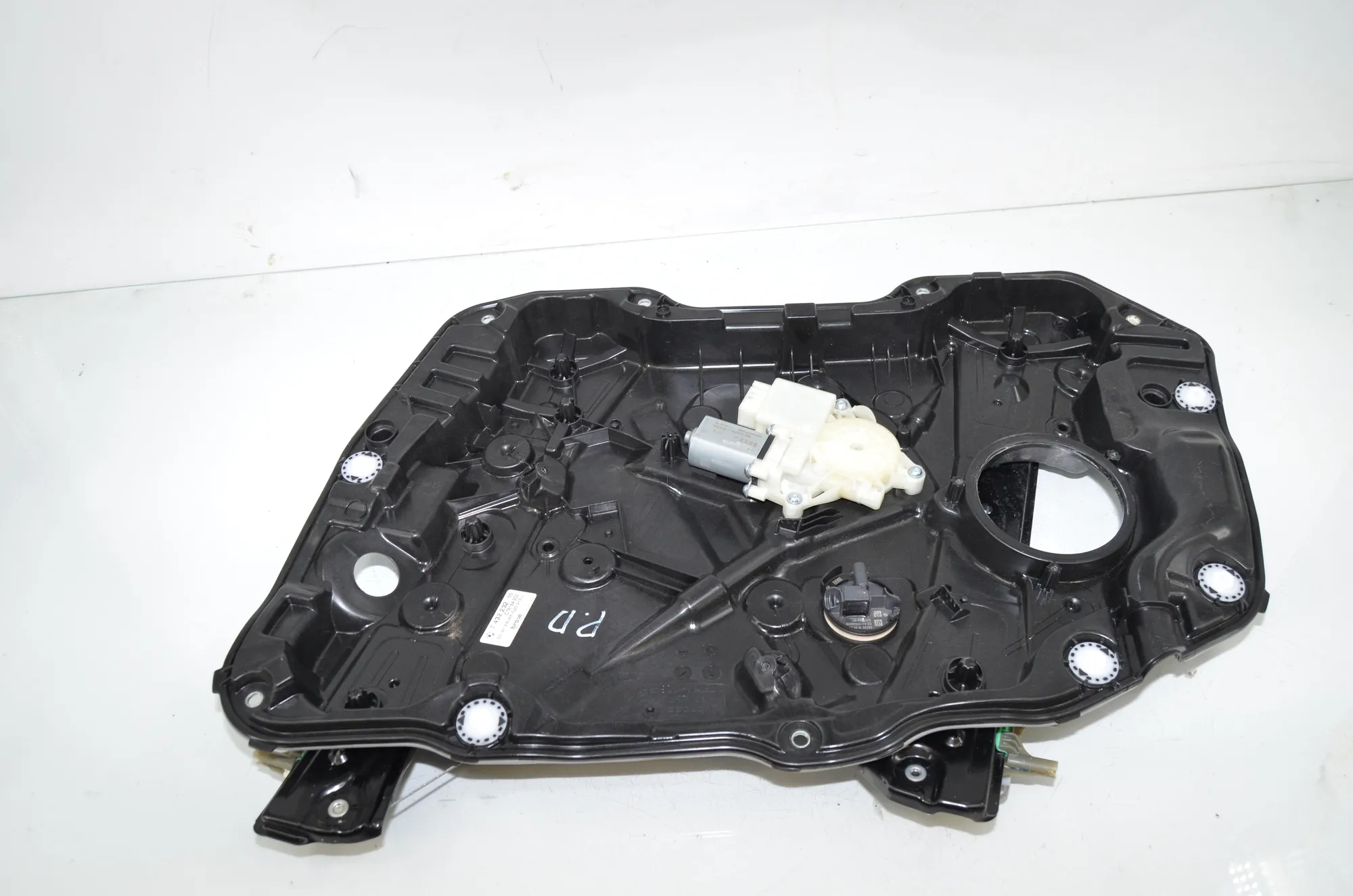 Front Right Door Window Regulator – OEM 7432232 · BMW 3 Touring (G21) (2019 - -) 320 d 2024 – 2