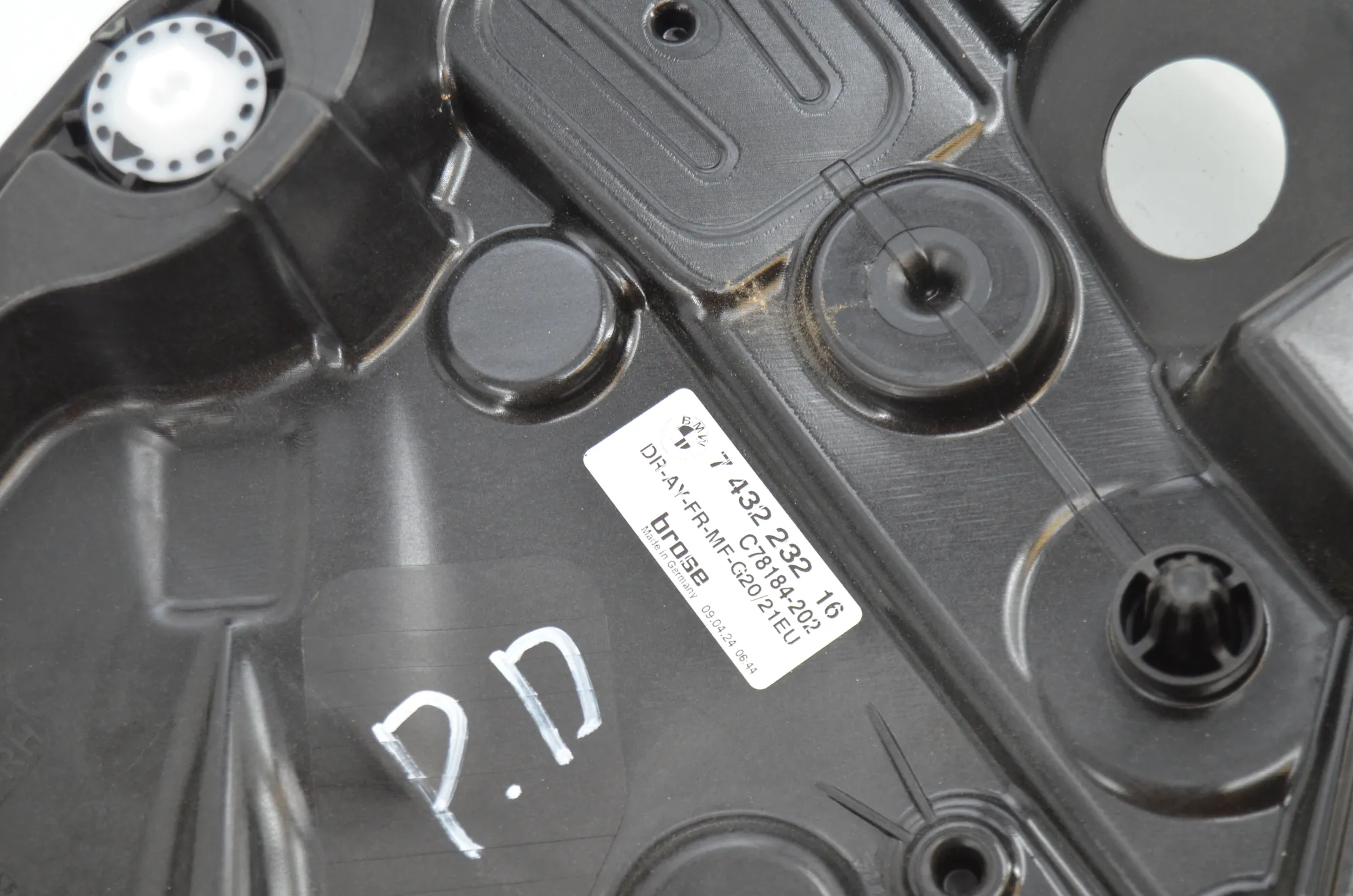Front Right Door Window Regulator – OEM 7432232 · BMW 3 Touring (G21) (2019 - -) 320 d 2024 – 4