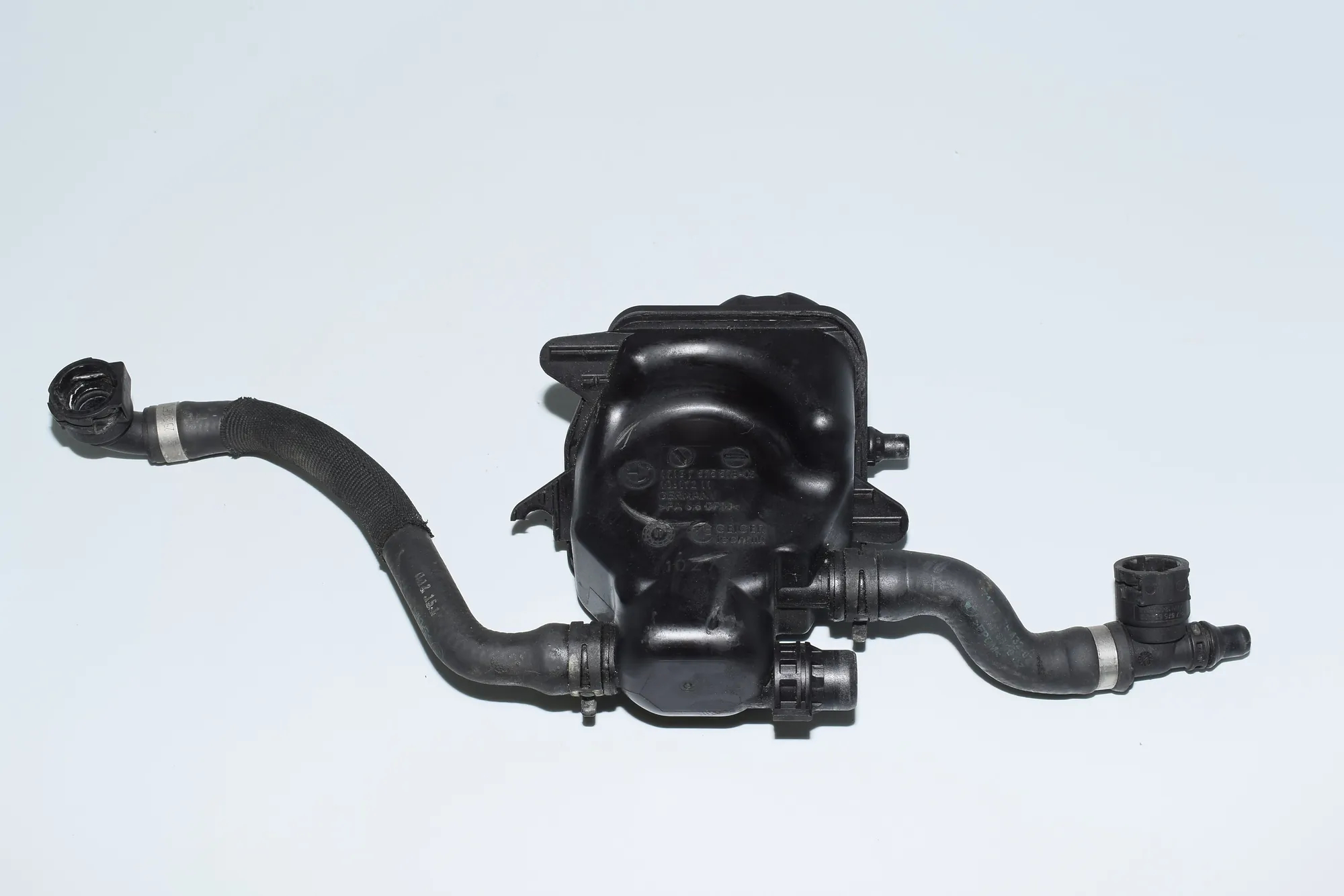 Expansion Tank – OEM 7575578 · BMW 7 (F01, F02) BMW 7 (F01, F02) 750 i 2009 – 5