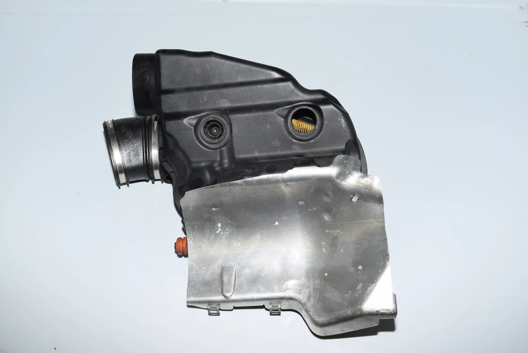 Air Filter Box – OEM 7577467 · BMW 7 (F01, F02) BMW 7 (F01, F02) 750 i 2009 – 4