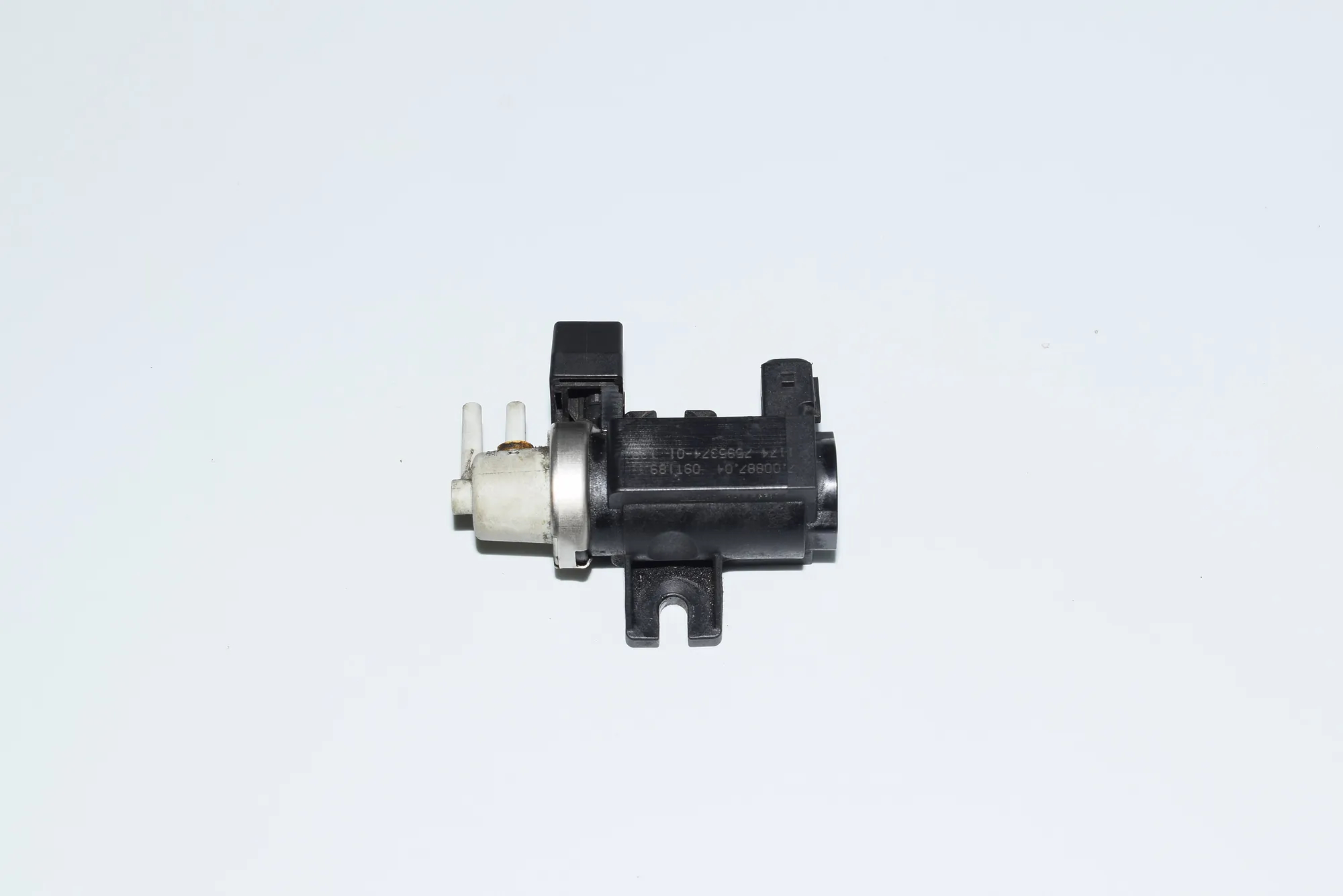 Solenoid Valve – OEM 7595374 · BMW 7 (F01, F02) BMW 7 (F01, F02) 750 i 2009 – 2