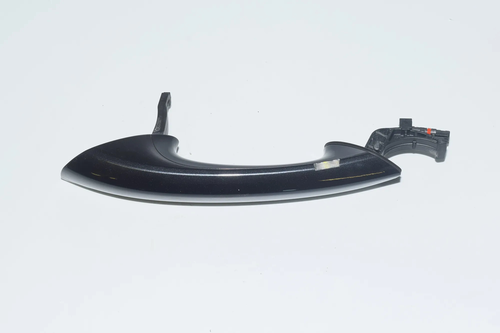 Rear Left Door Exterior Handle – OEM 8067737 · BMW 7 (G11, G12) BMW 7 (G11, G12) 2016 – 4