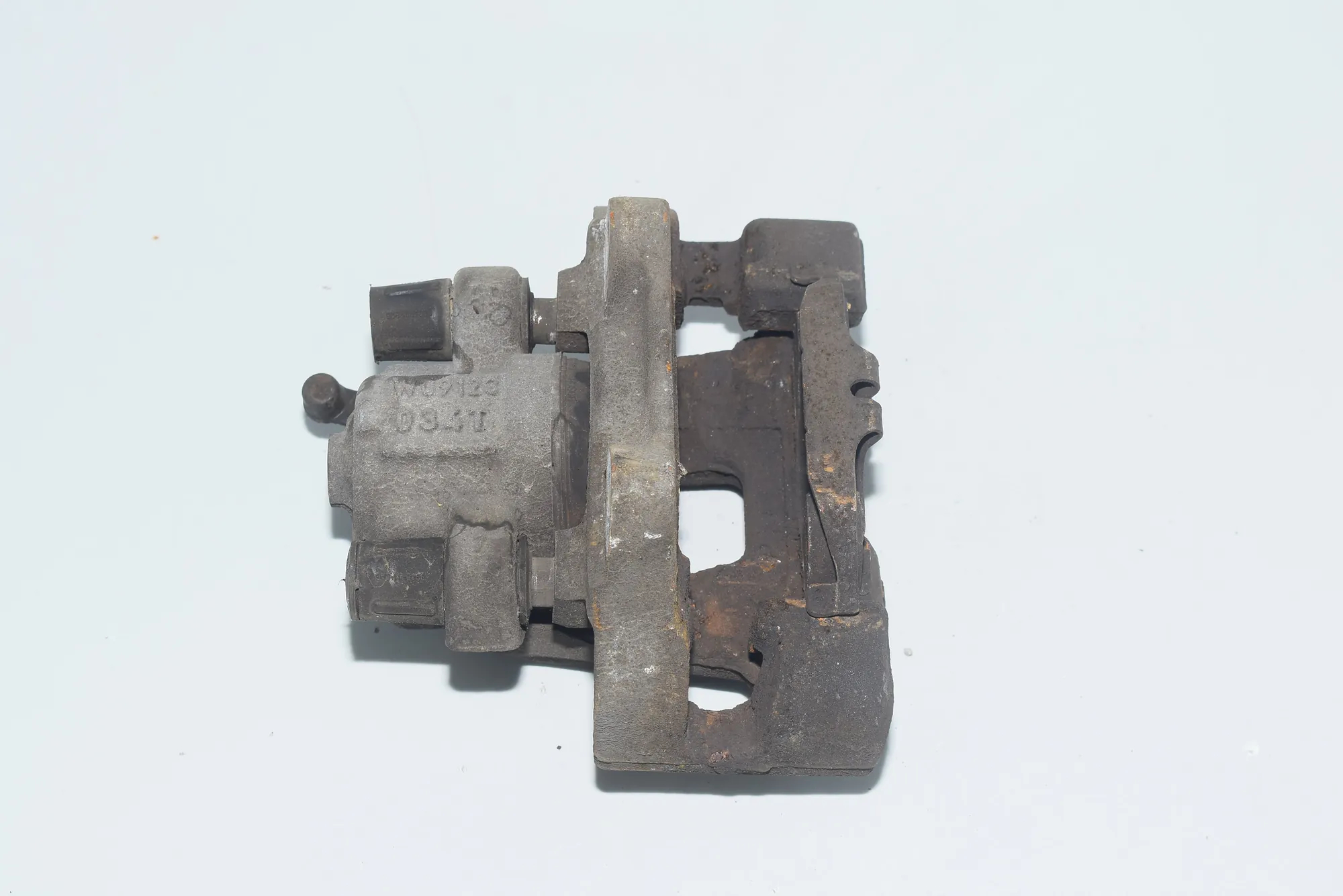 Rear Right Brake Caliper – OEM NA · BMW 1 (F20) BMW 1 (F20) 118 d 2015 – 2