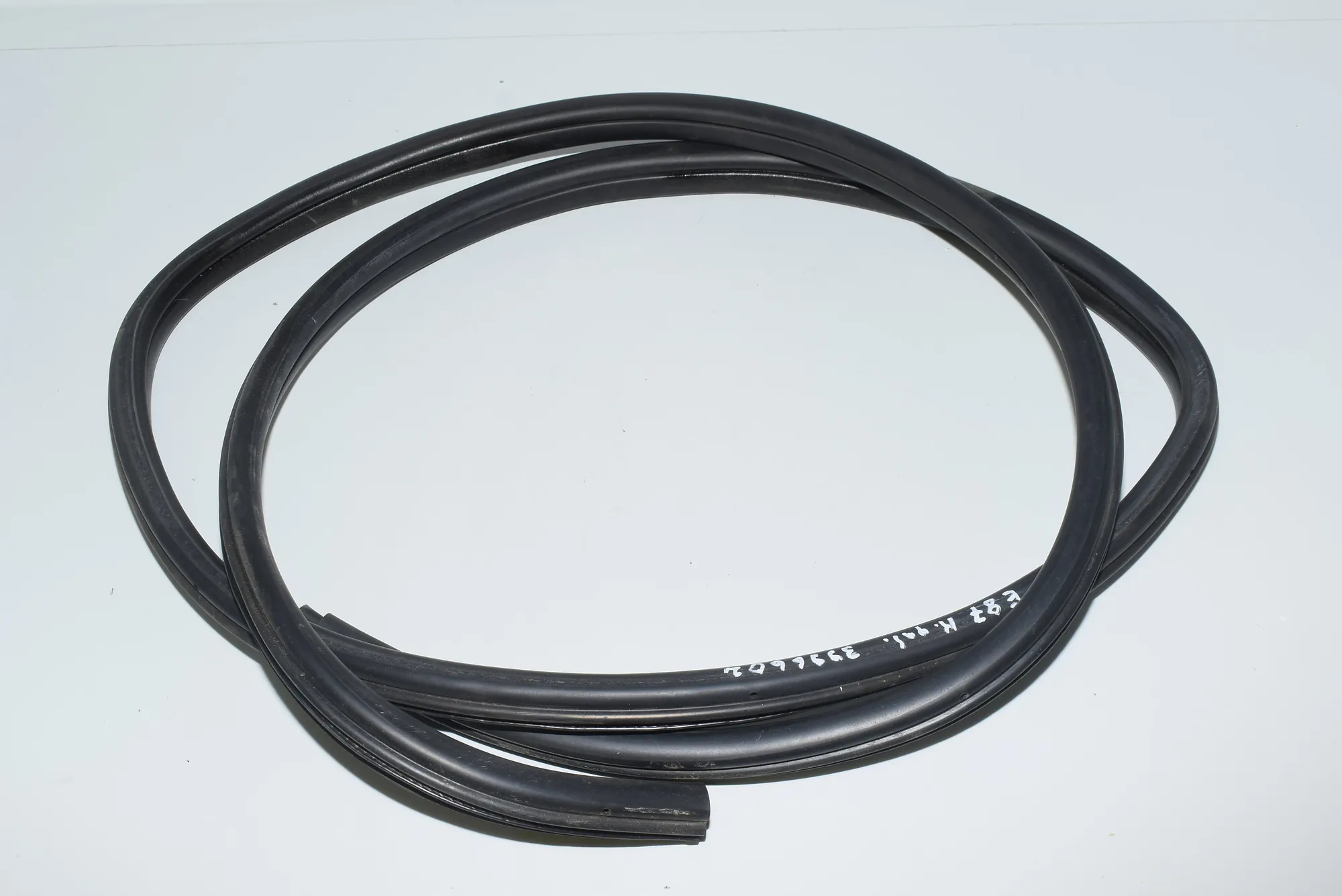 Rear Left Door Seal Rubber – OEM 7066618 · BMW 1 (E87) 123 d 2008