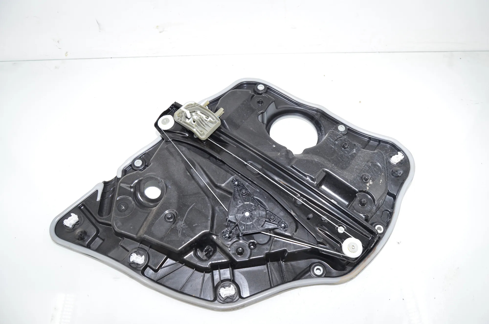 Rear Right Door Window Regulator – OEM 7432236 · BMW 3 Touring (G21) (2019 - -) 320 d 2024 – 3