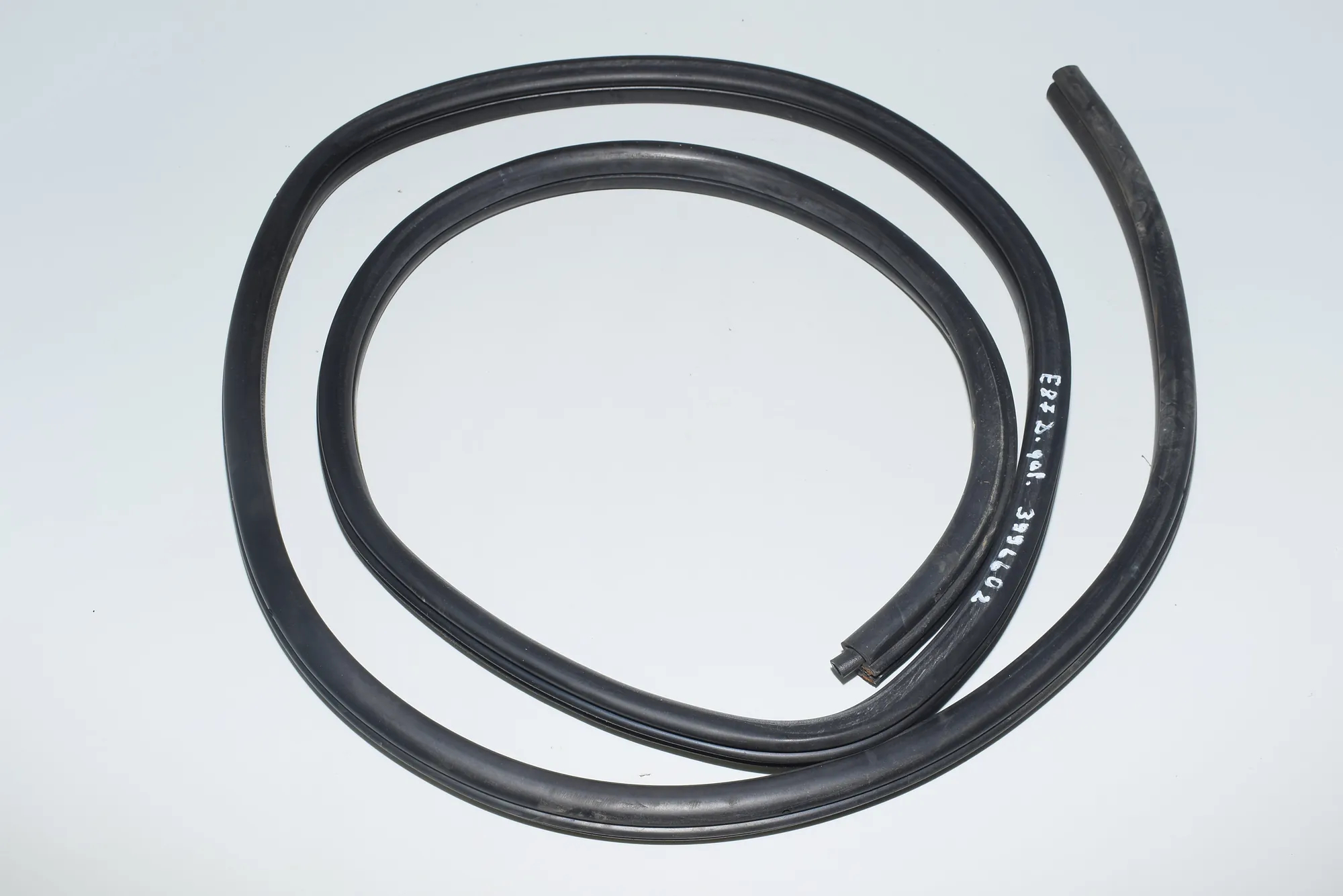 Rear Right Door Seal Rubber – OEM 7066618 · BMW 1 (E87) 123 d 2008 – 2