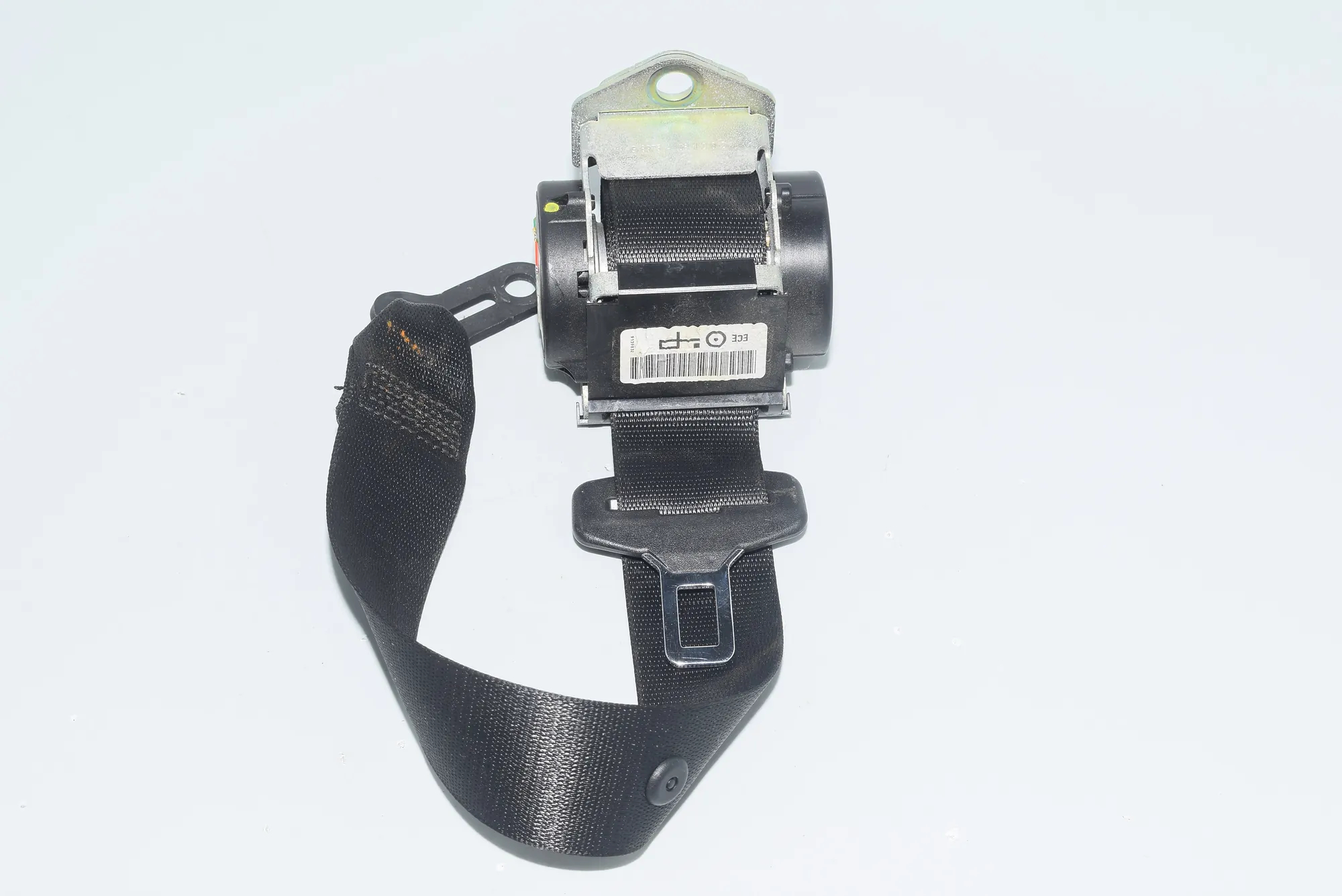 Rear Left Seatbelt – OEM 6070511 · BMW 1 (E87) 123 d 2008 – 2