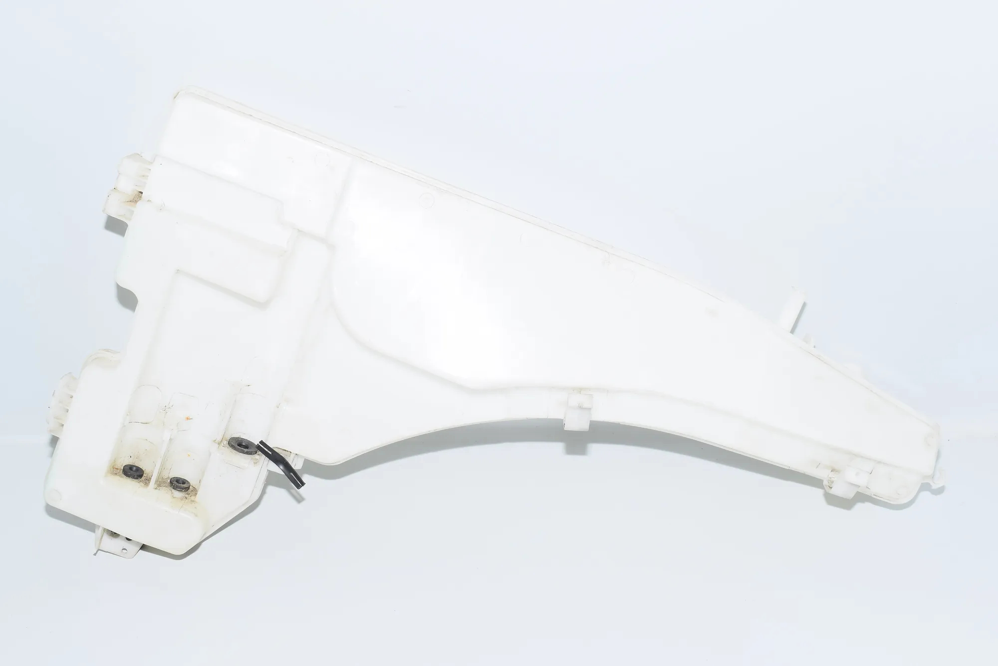 Window Washer Tank – OEM 7161465 · BMW X5 (E70) xDrive 30 d 2012
