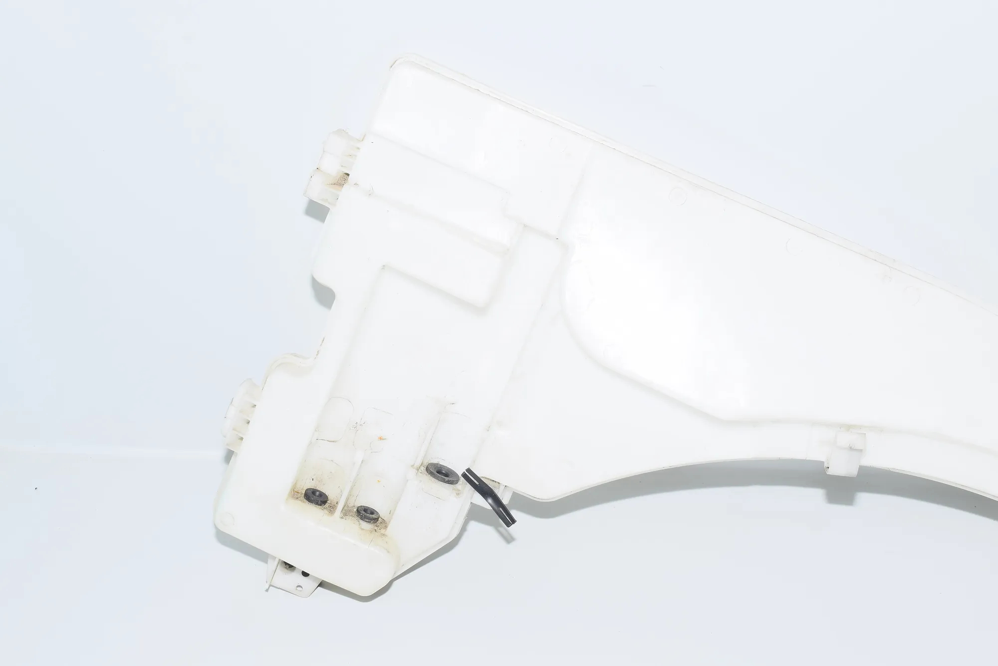Window Washer Tank – OEM 7161465 · BMW X5 (E70) xDrive 30 d 2012 – 2