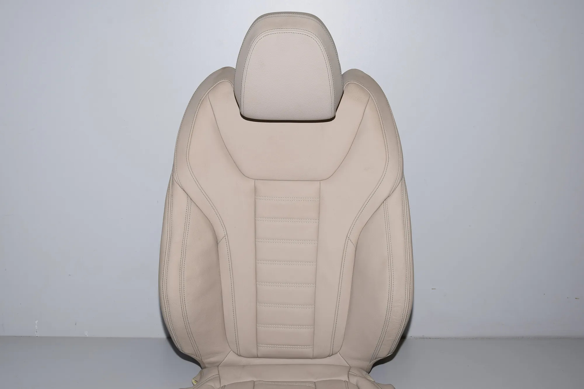 Front Right Seat – OEM 7414706 · BMW X4 (G02, F98) BMW X4 (G02, F98) 2018 – 3