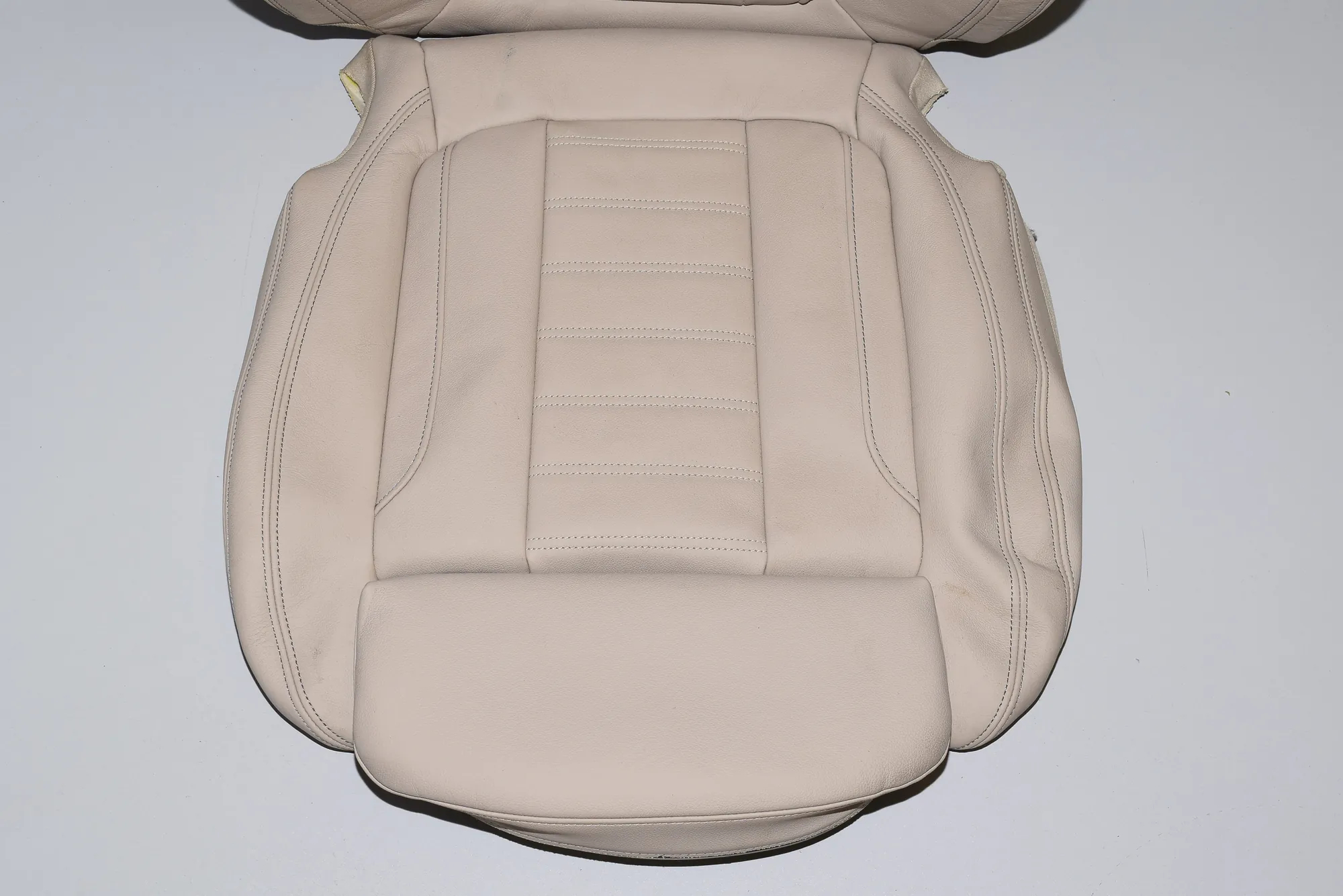 Front Right Seat – OEM 7414706 · BMW X4 (G02, F98) BMW X4 (G02, F98) 2018 – 2