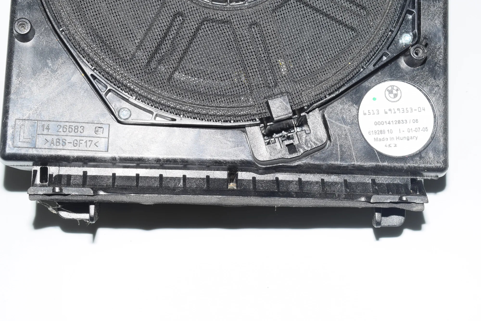 Subwoofer – OEM 6919353 · BMW 5 Touring (E61) 523 i 2005 – 6