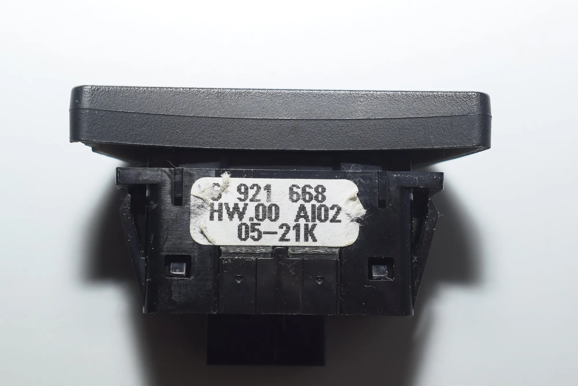 Switches – OEM 6921668 · BMW 5 Touring (E61) 523 i 2005 – 5