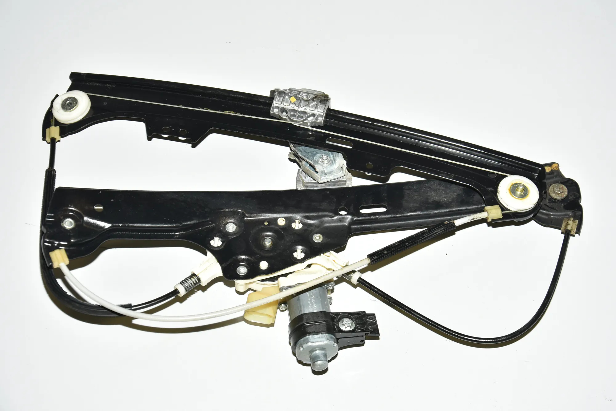 Front Left Door Window Regulator – OEM 0130821459 · BMW 5 Touring (E61) 530 d 2007 – 4