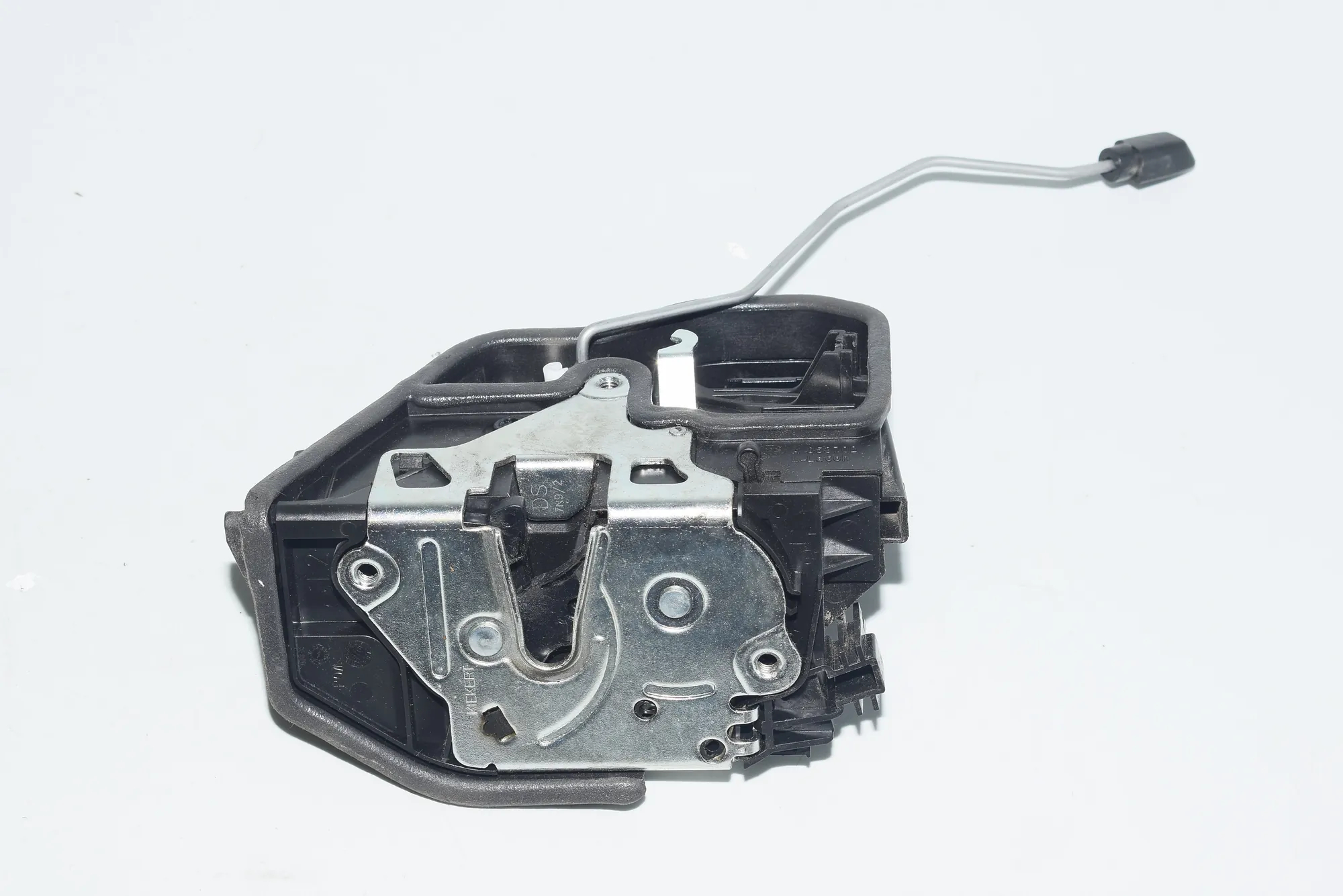 Rear Left Door Lock – OEM 7202147 · BMW X3 (E83) xDrive 20 d 2009 – 4