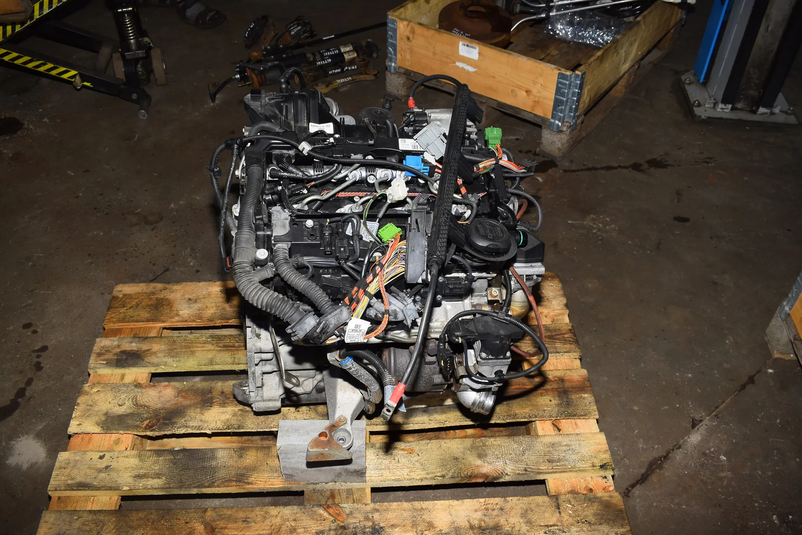 Left Side Engine Bracket – OEM 7802639 · BMW 3 3 Touring (E91) (2004 - 2012) 320 d (2007 - 2010, 2.0 L, 130 kW) 2009 – 11