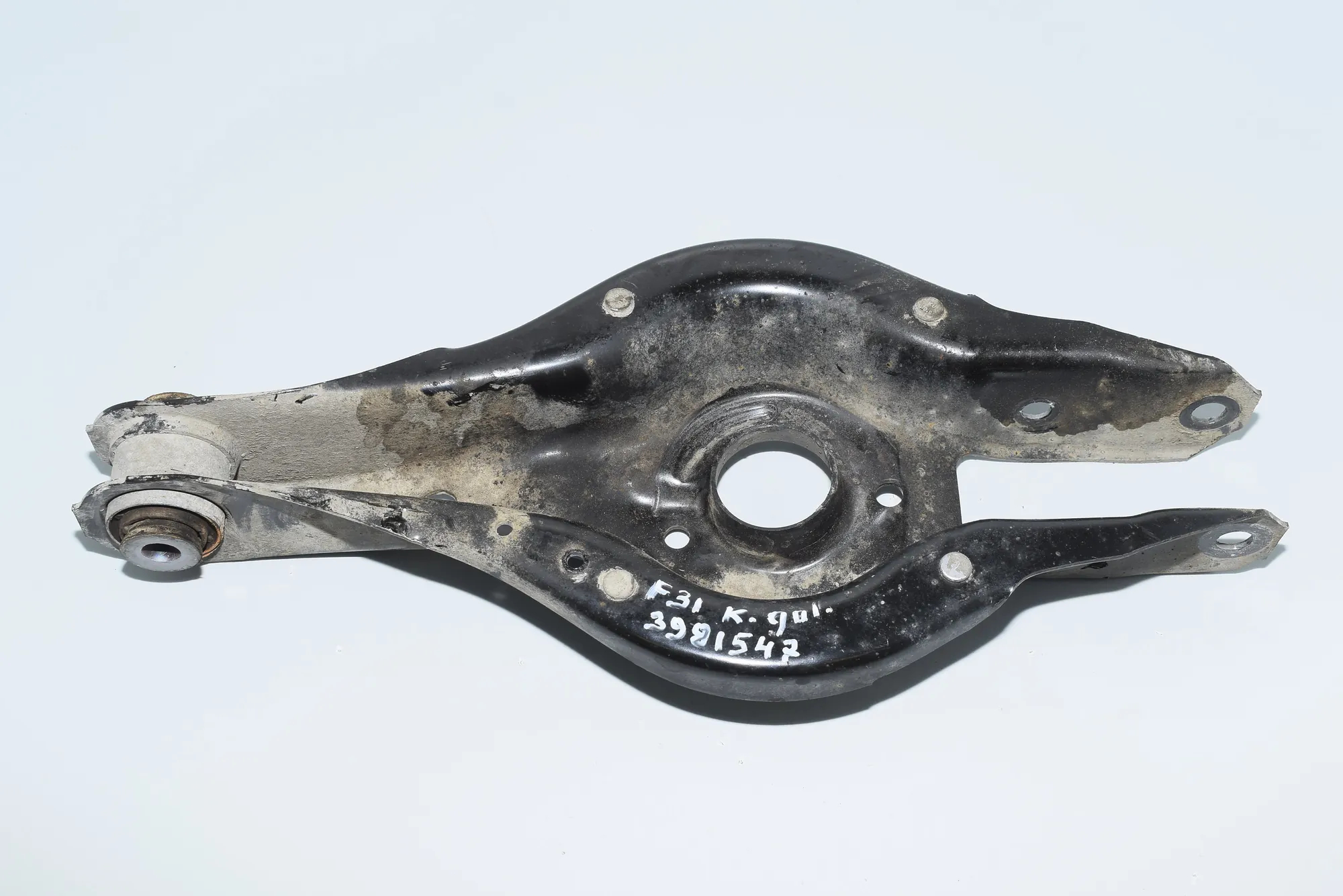 Rear Left Lower Control Arm – OEM 6867540 · BMW 3 Touring (F31) 320 d xDrive 2015