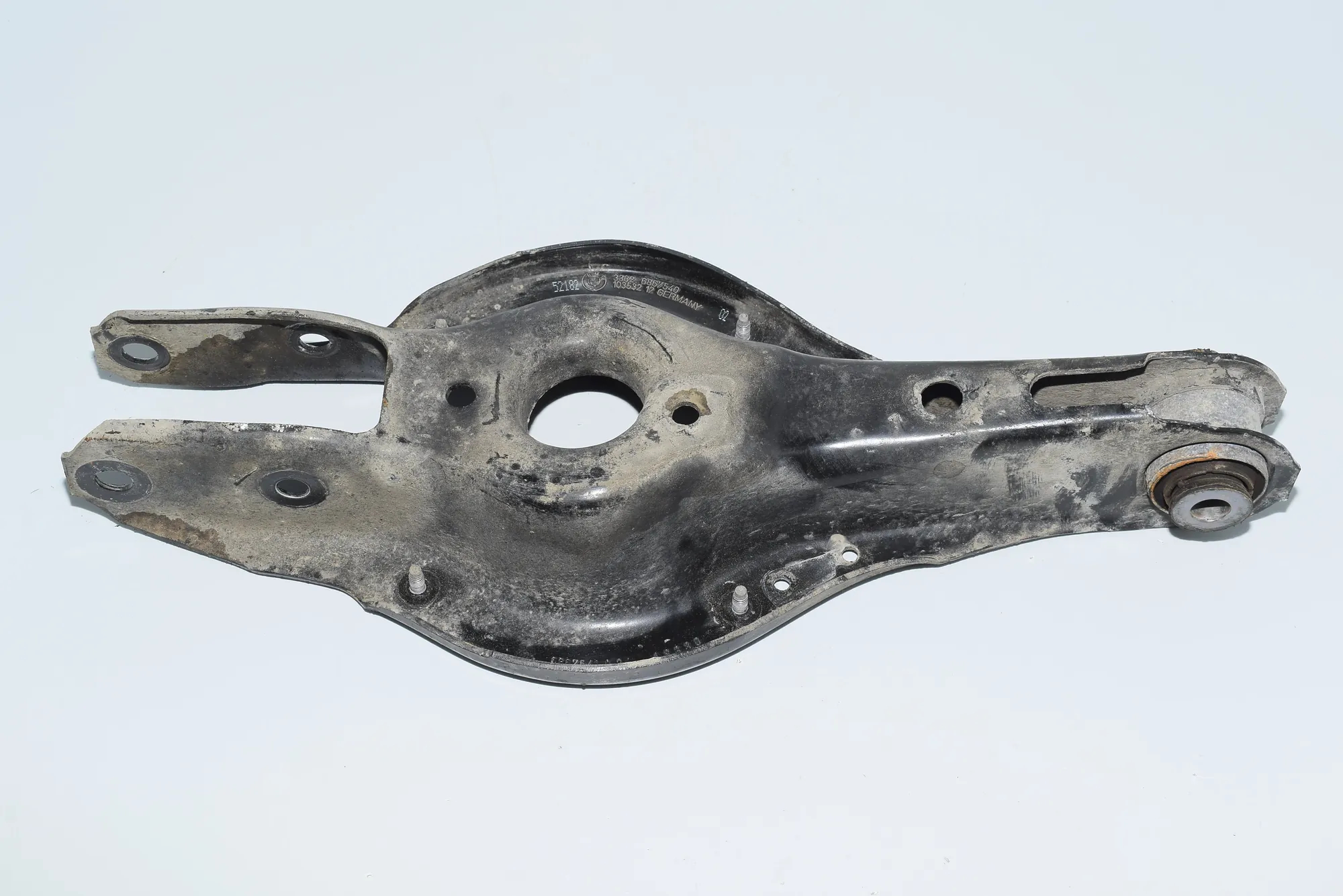 Rear Left Lower Control Arm – OEM 6867540 · BMW 3 Touring (F31) 320 d xDrive 2015 – 3